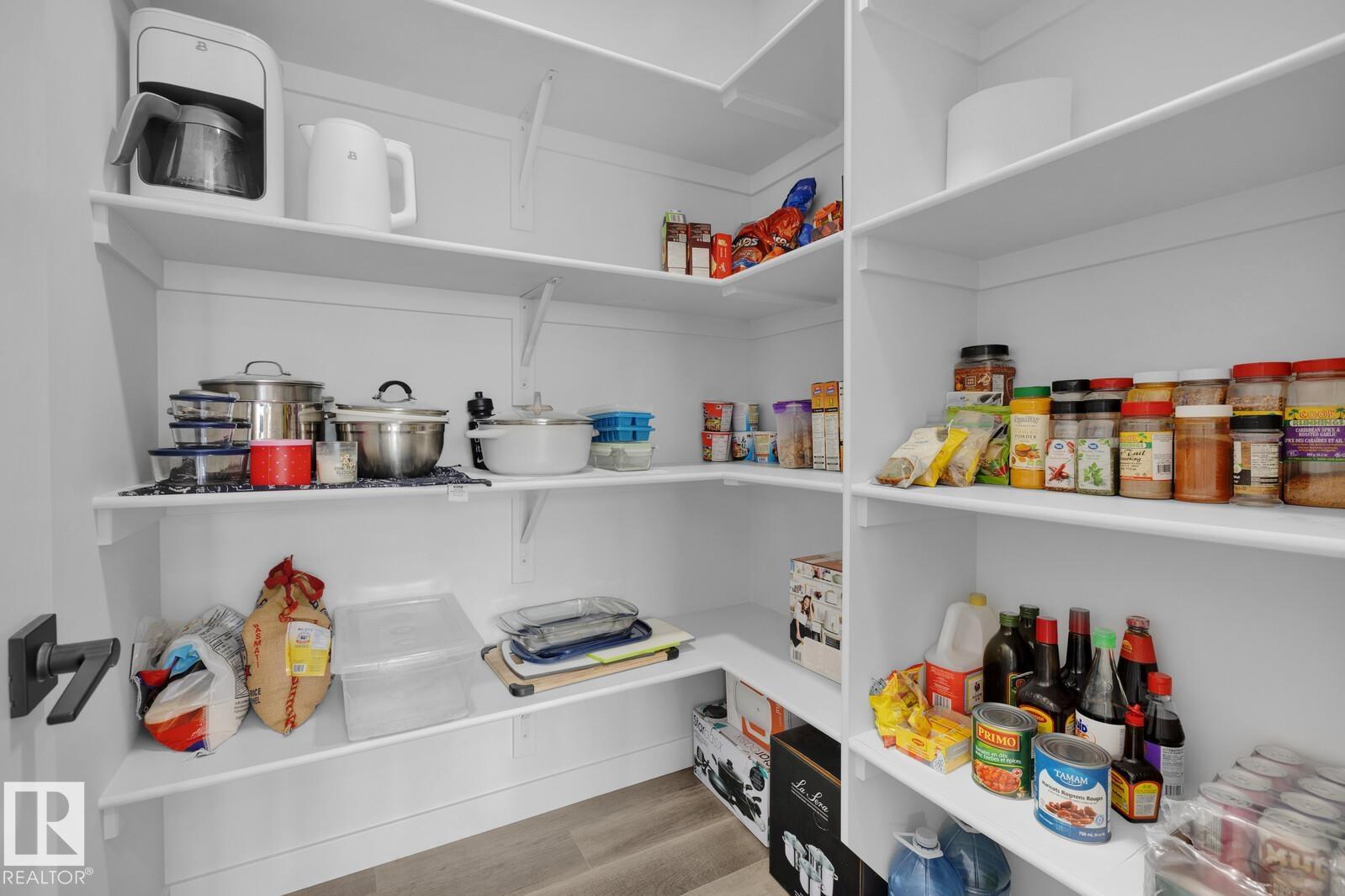 https://zimg.paragon.ice.com/ParagonImages/Property/PM/RAE/225397730/21/0/0/5ccfe5e95e5e82962732502cb87d78b9/1/c53c92059dfc5e32d2af571821f1c6bc/225397730-42741C43-EC4A-4663-A1DE-55FD42AB5E68.JPG