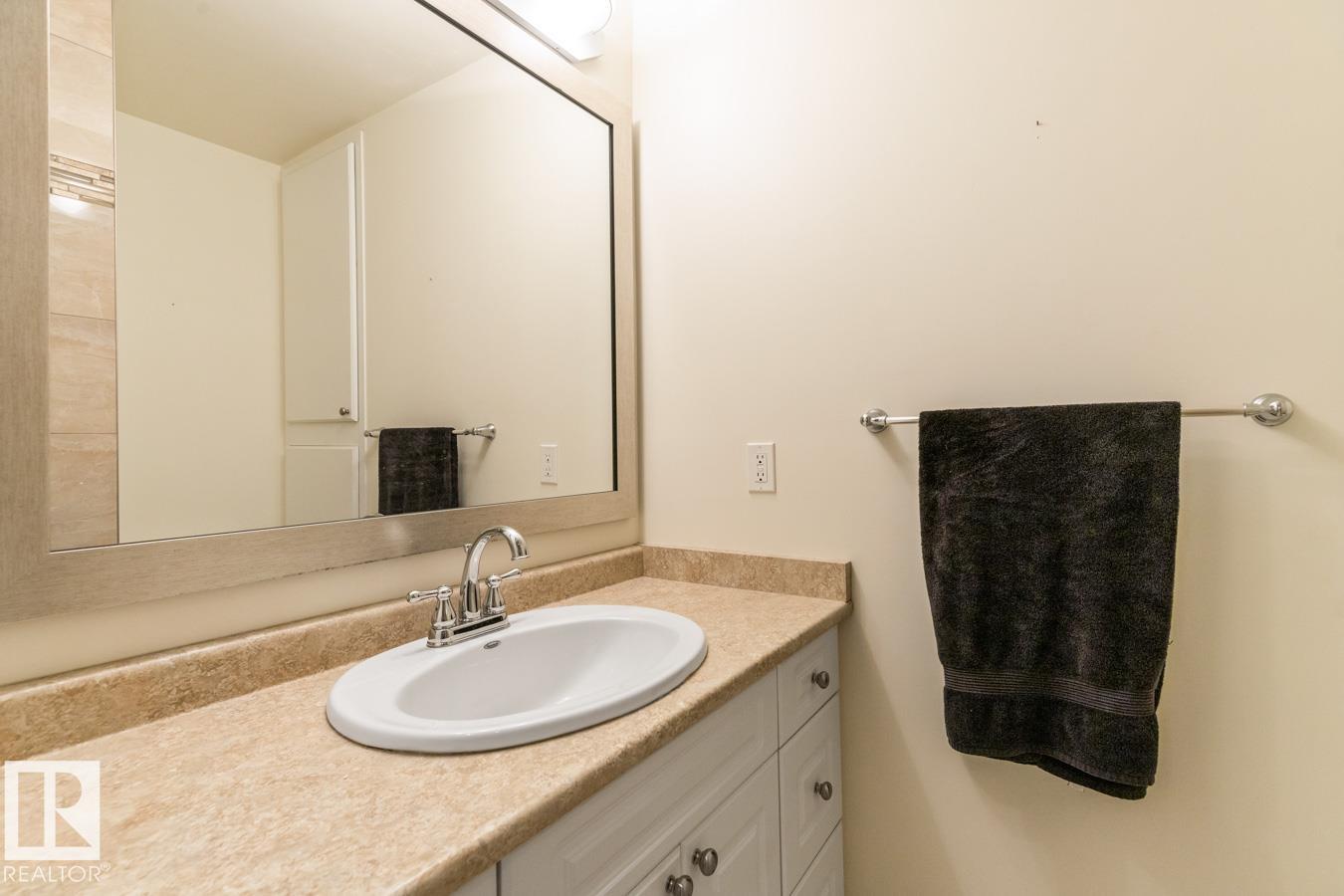 Photo 15 at 18536 68 Avenue NW, Ormsby Place, Edmonton