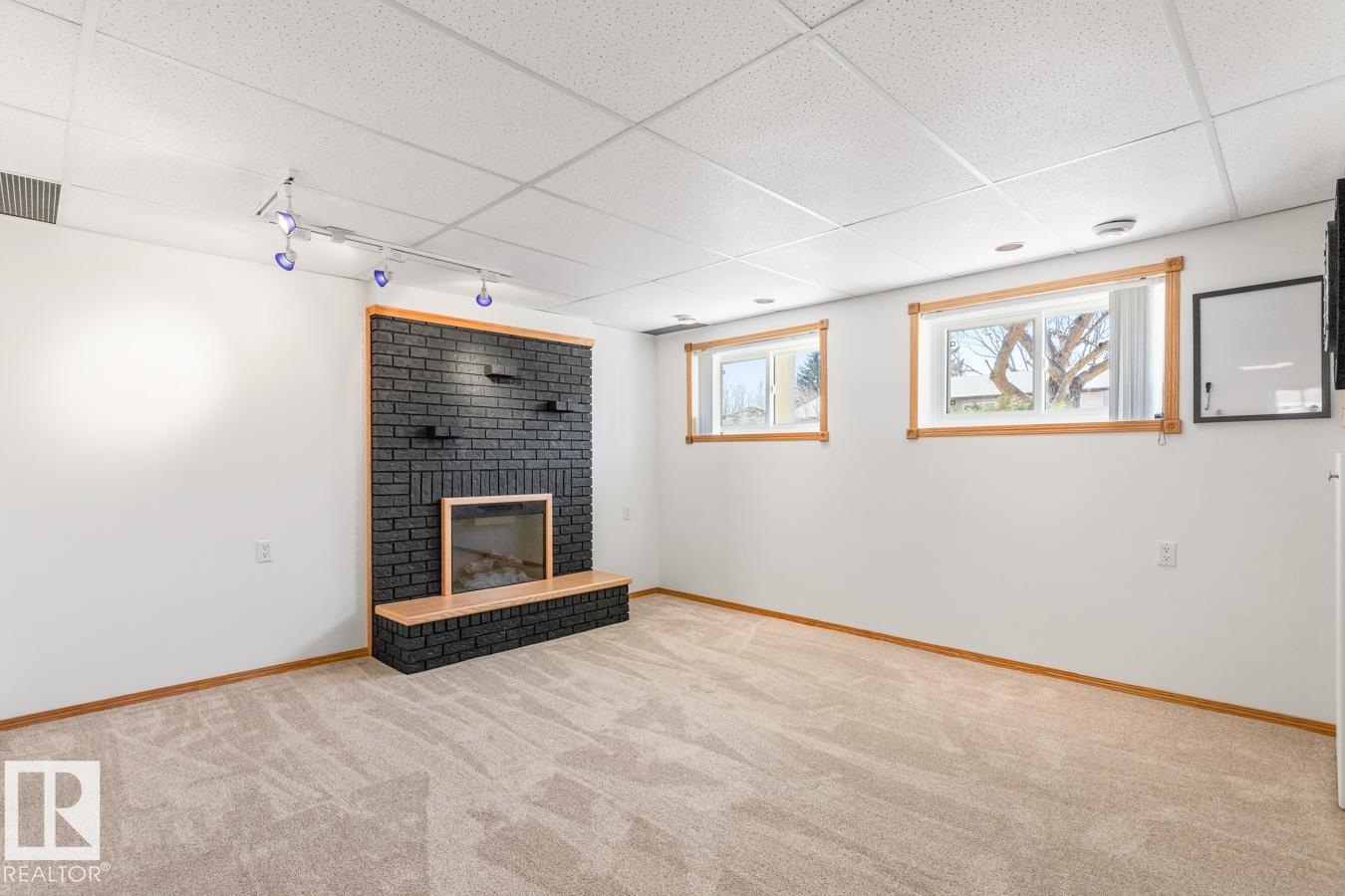 Photo 17 at 18536 68 Avenue NW, Ormsby Place, Edmonton