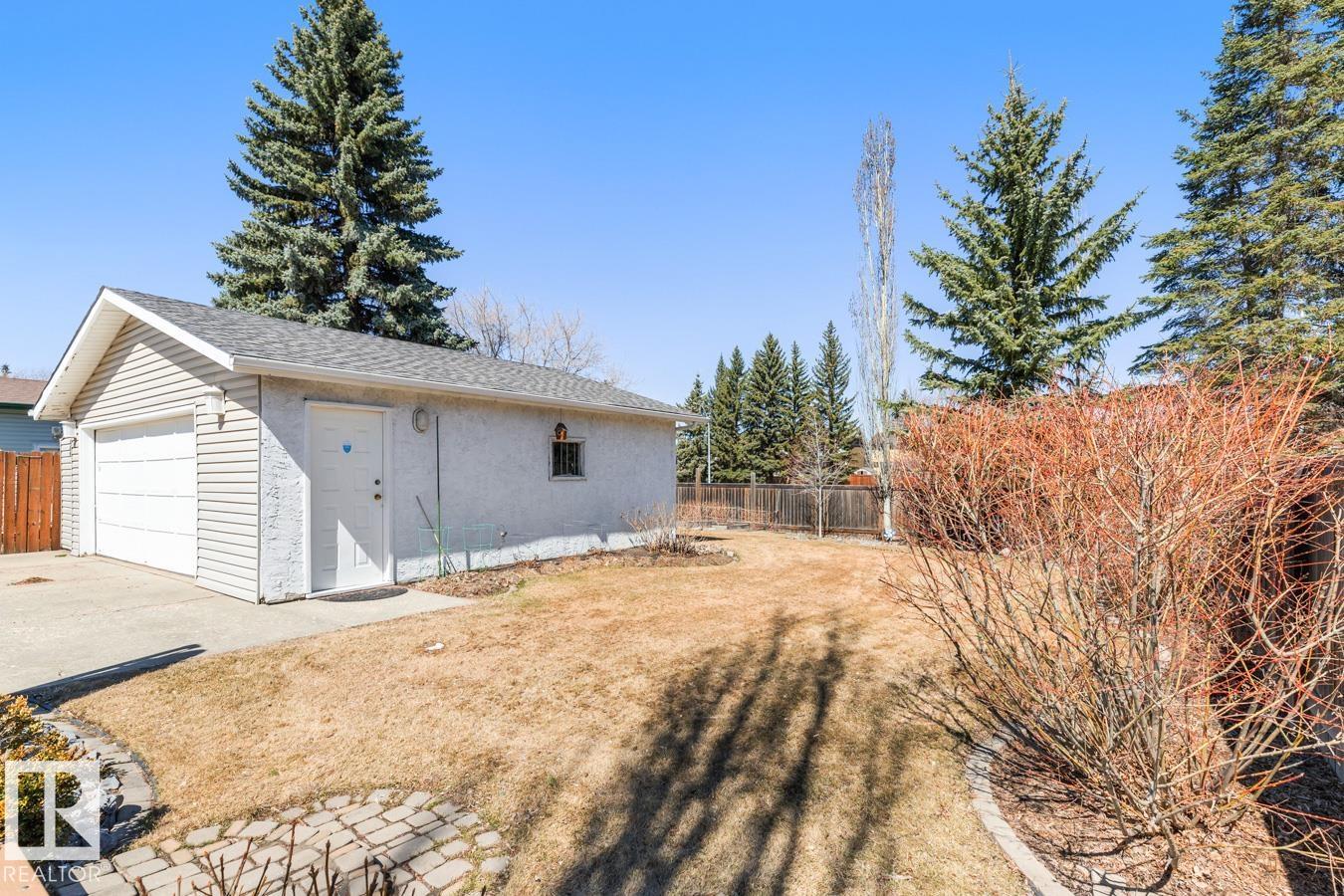 Photo 31 at 18536 68 Avenue NW, Ormsby Place, Edmonton