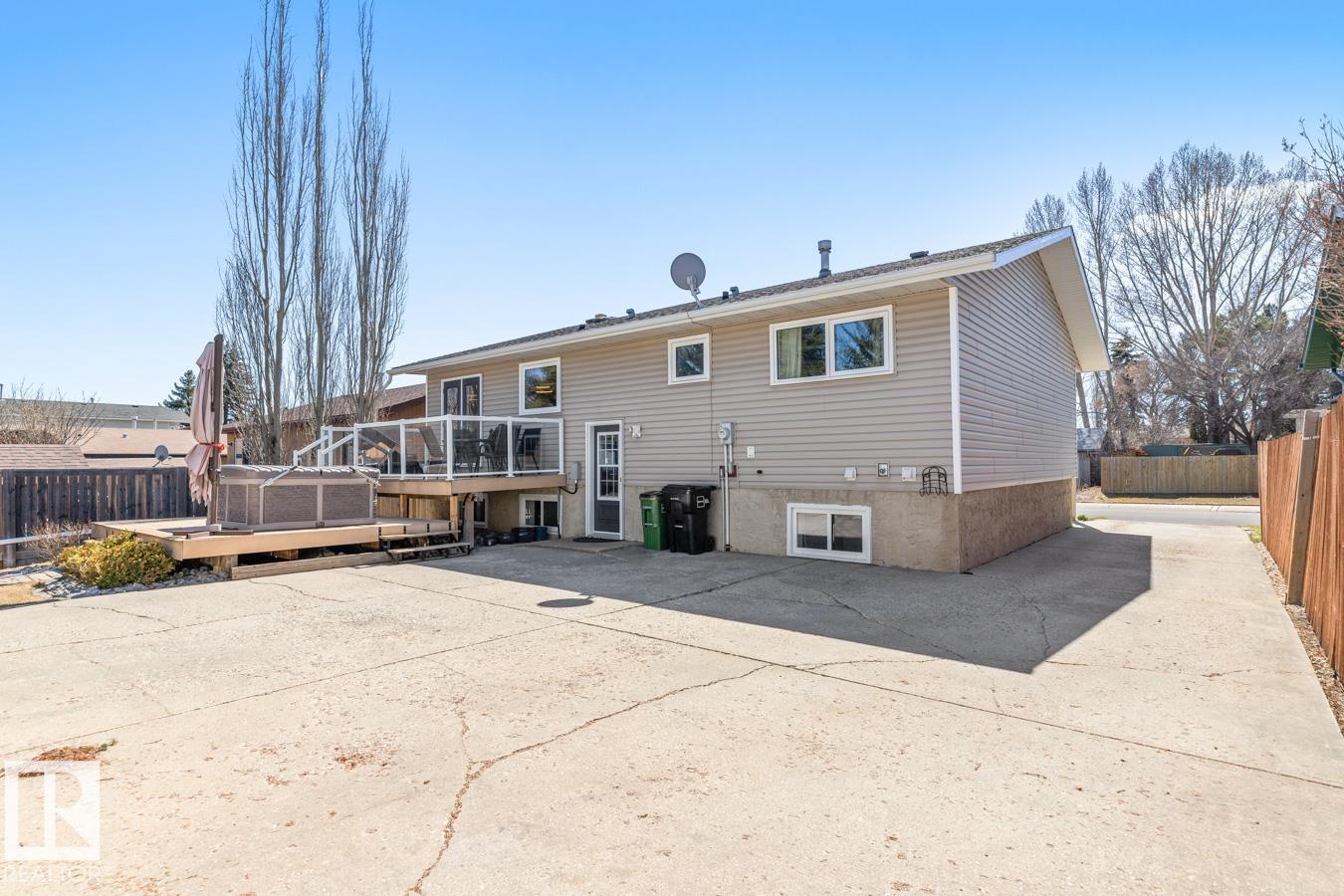Photo 35 at 18536 68 Avenue NW, Ormsby Place, Edmonton