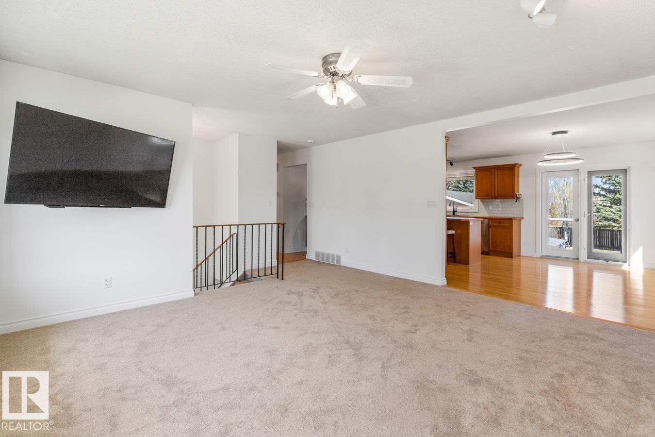 Photo 8 at 18536 68 Avenue NW, Ormsby Place, Edmonton