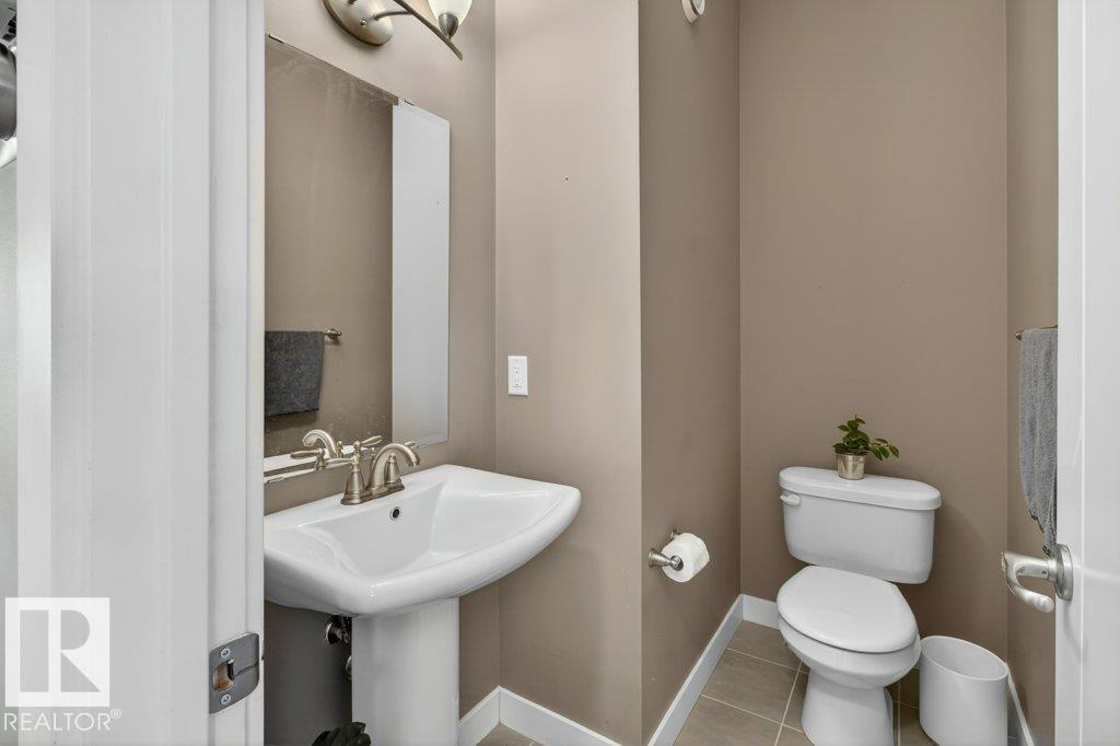 Photo 7 at 3407 Cameron Heights Cove NW, Cameron Heights, Edmonton