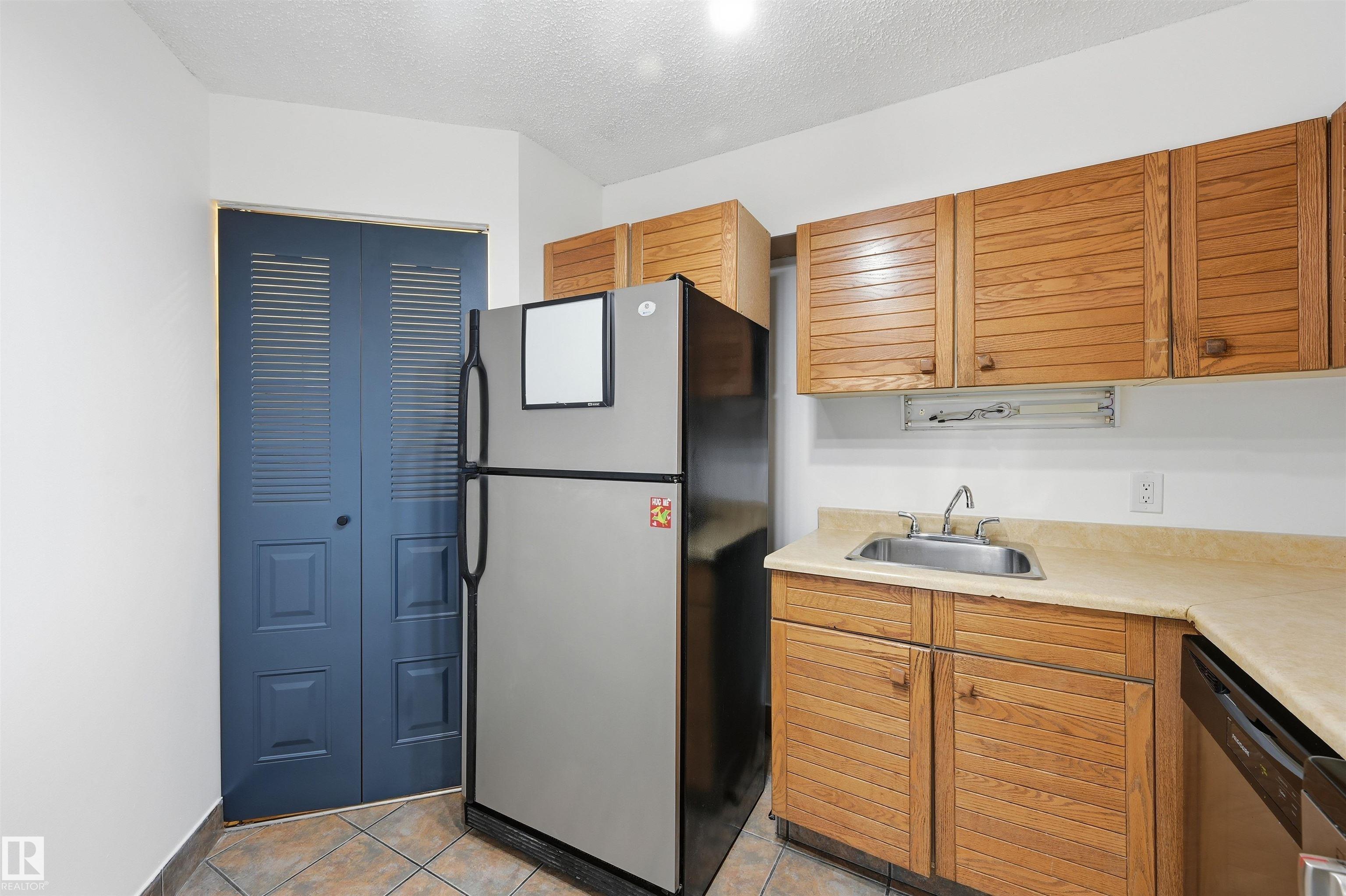 Photo 16 at 1808 - 10149 Saskatchewan Drive NW, Strathcona, Edmonton