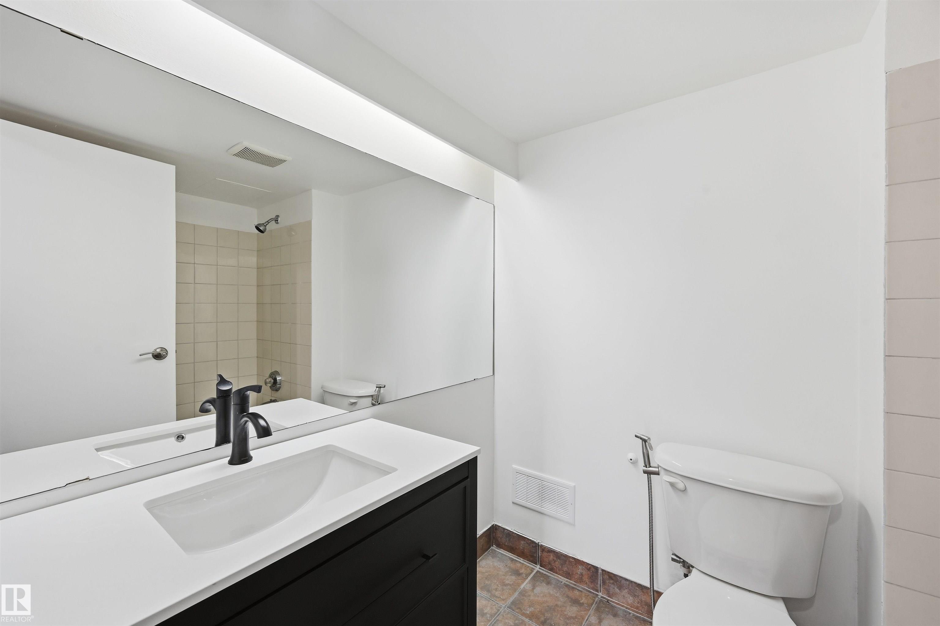 Photo 24 at 1808 - 10149 Saskatchewan Drive NW, Strathcona, Edmonton