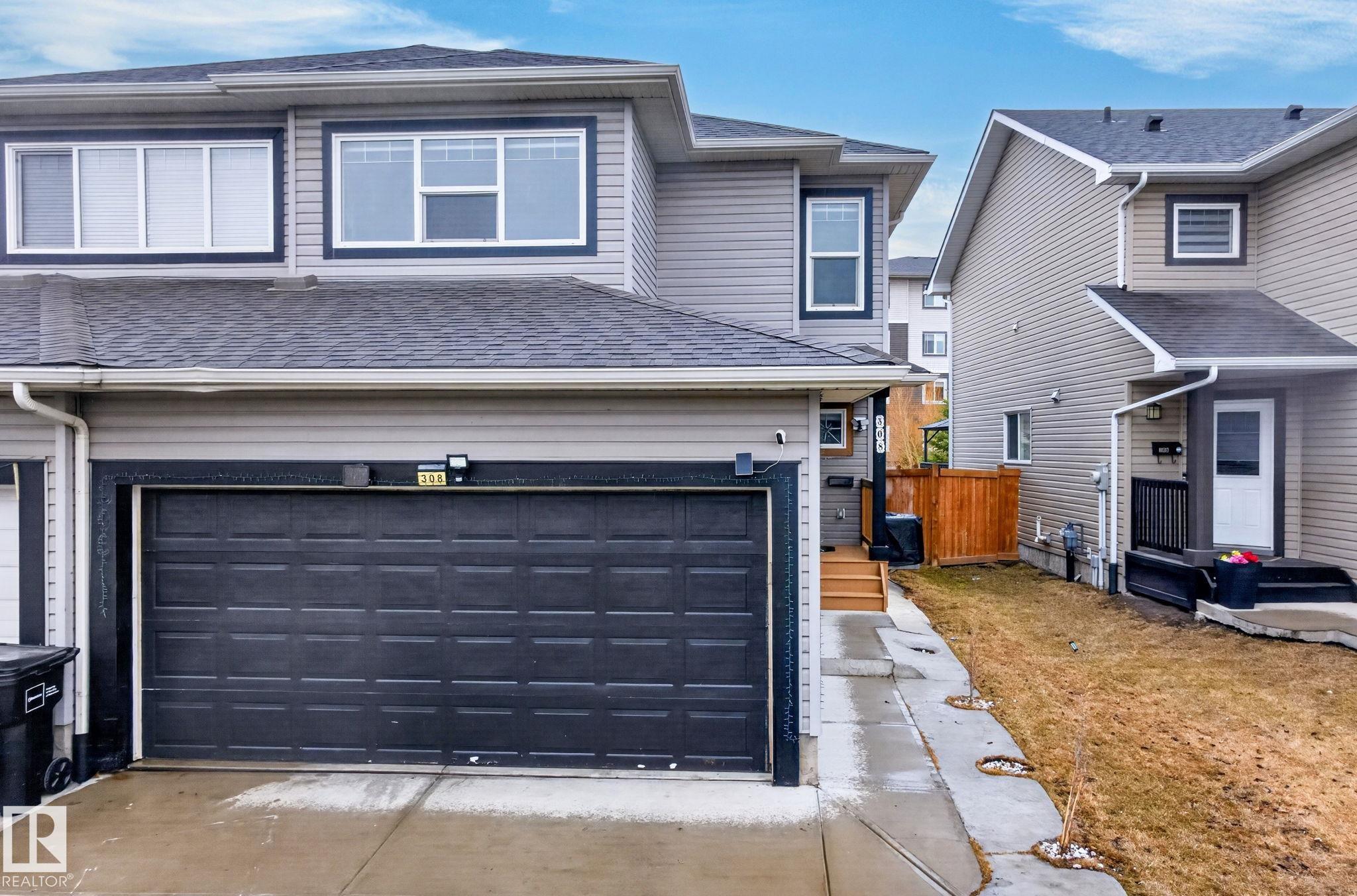 308 42 Avenue NW, Maple Crest, Edmonton photo number 2