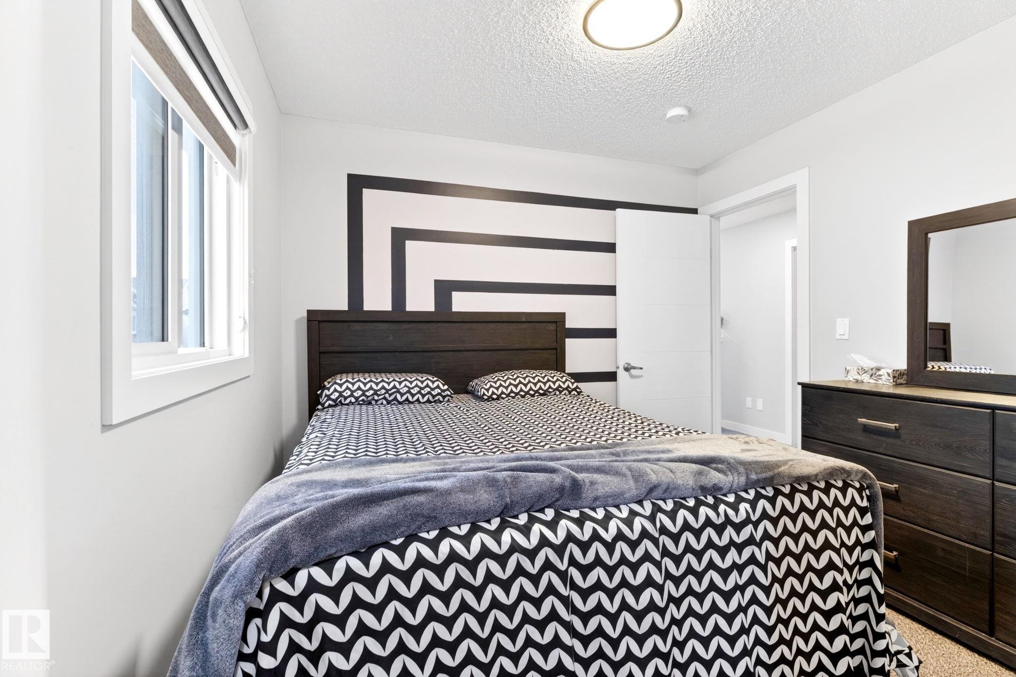 Photo 32 at 308 42 Avenue NW, Maple Crest, Edmonton