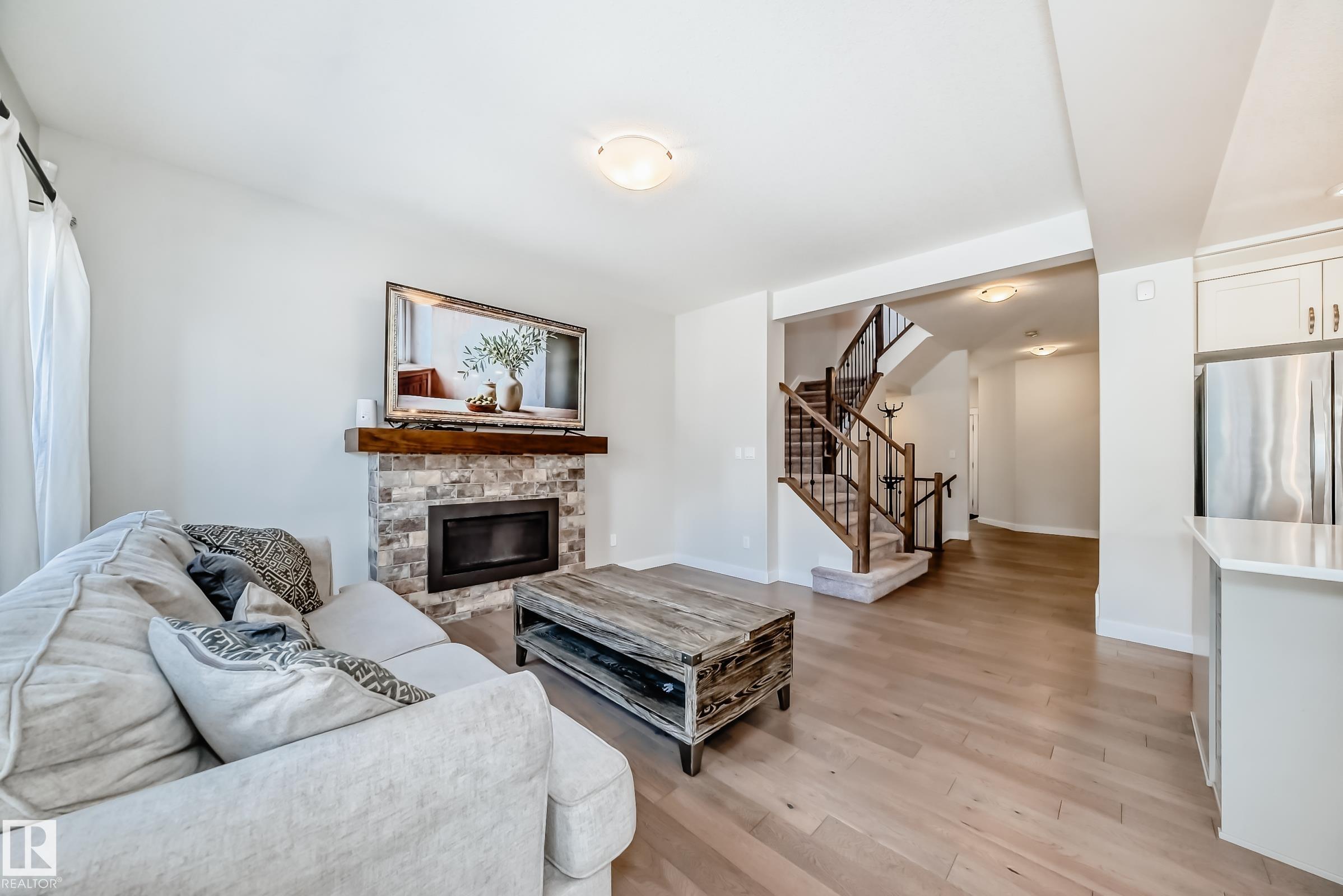 https://zimg.paragon.ice.com/ParagonImages/Property/PM/RAE/225397815/13/0/0/1e48f323091fcc194b6638d5a102ae4c/1/9b23825dc731f08fc8cc2994c5a7adec/225397815-a0f57ea7-df15-485f-97ec-e01e7d846e2c.JPG