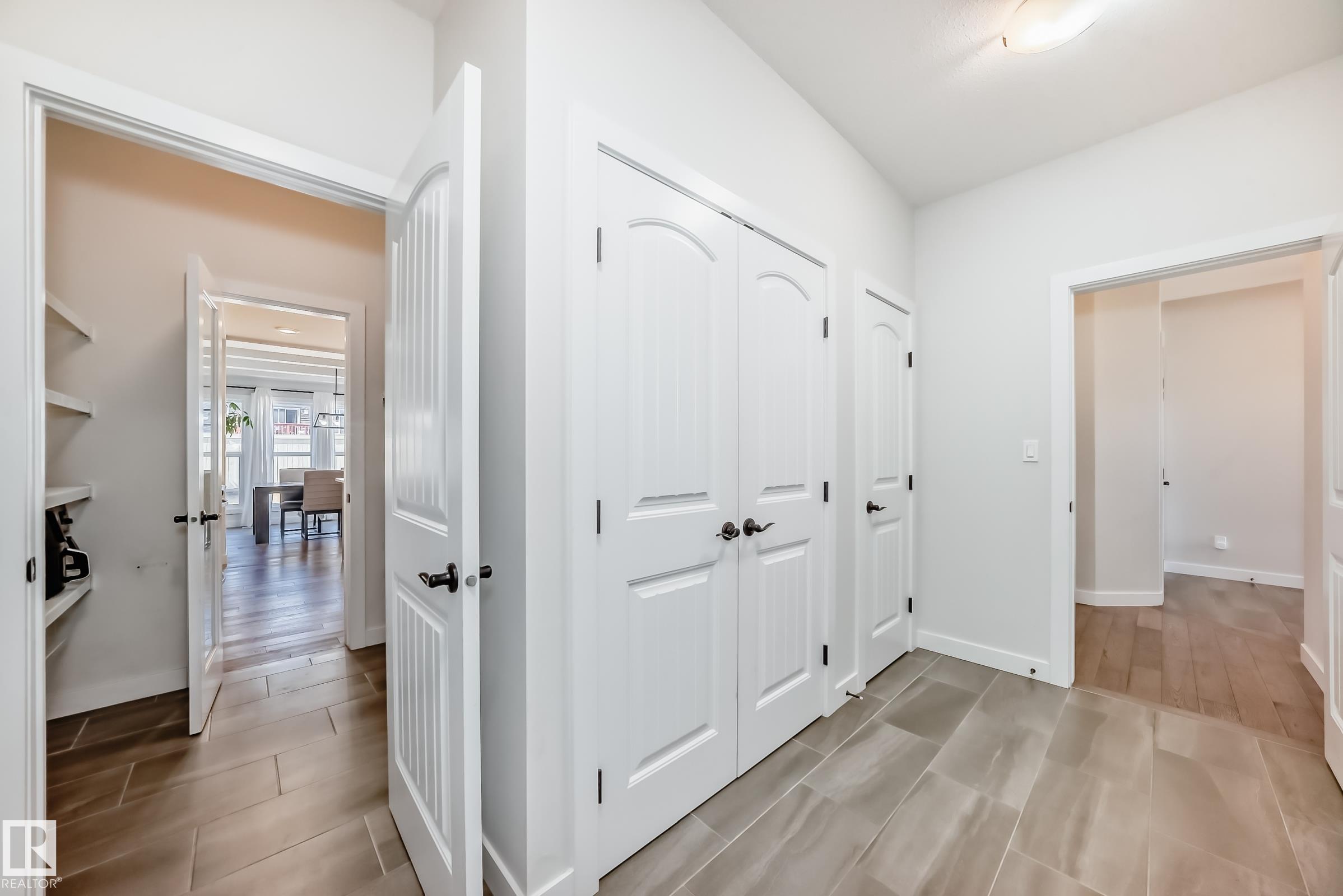 https://zimg.paragon.ice.com/ParagonImages/Property/PM/RAE/225397815/20/0/0/5b3934eb1c1dc3a5f254fab428452dd2/1/9b23825dc731f08fc8cc2994c5a7adec/225397815-be93d235-44db-4bc8-9931-d48f3328d9cc.JPG