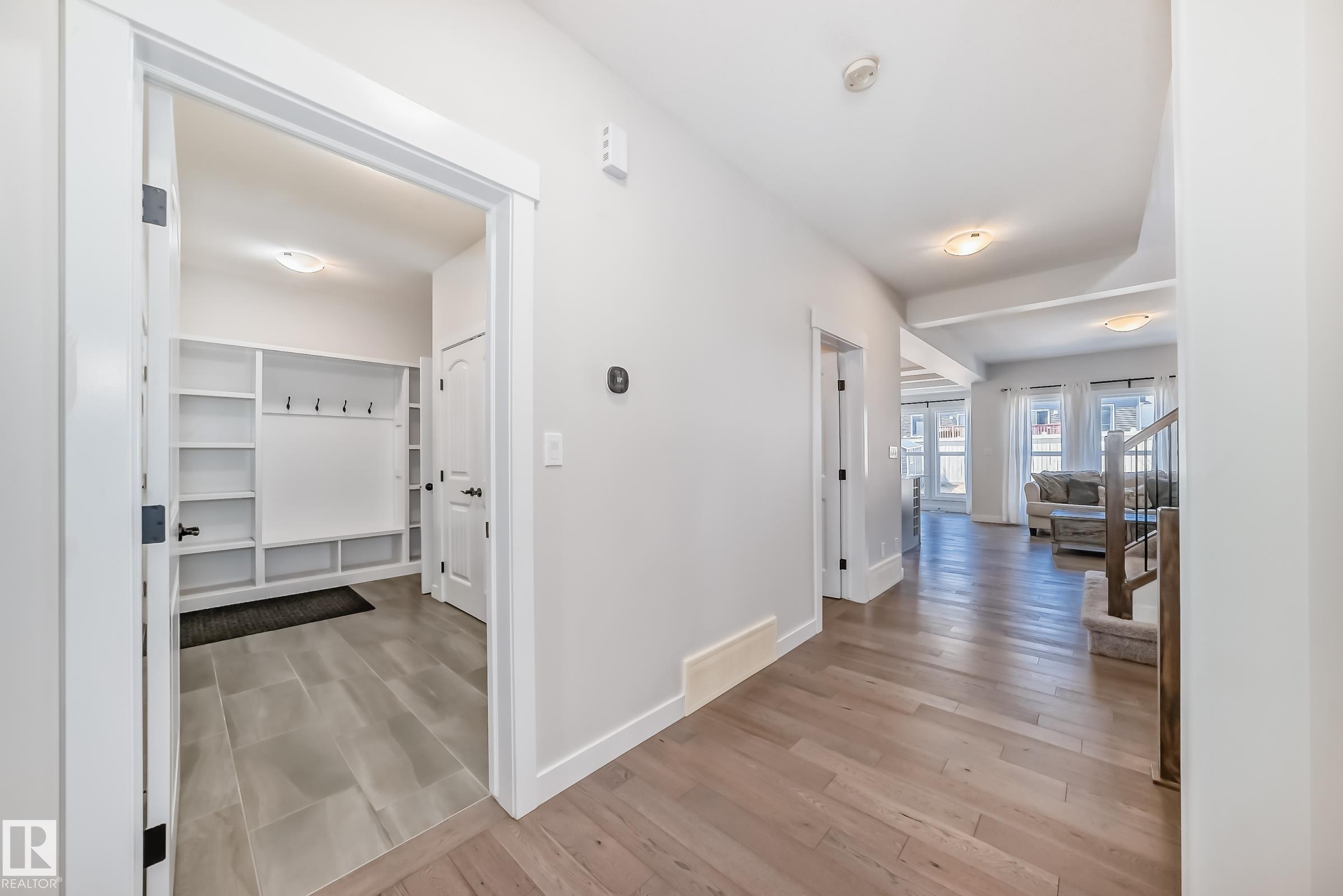https://zimg.paragon.ice.com/ParagonImages/Property/PM/RAE/225397815/24/0/0/7f8a2060e4ecaf9d778eb30b7ccc7569/1/9b23825dc731f08fc8cc2994c5a7adec/225397815-2d16f570-a1ab-4c51-97fc-77d94559bf8b.JPG