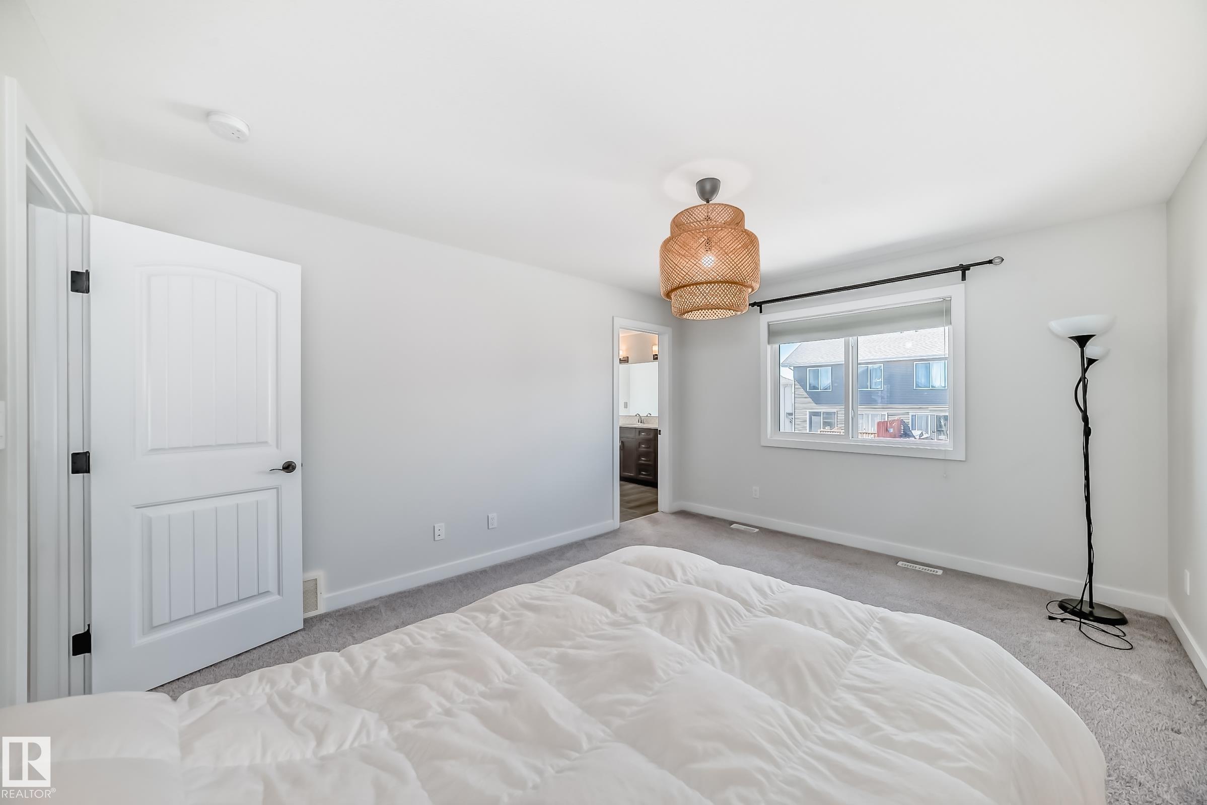 https://zimg.paragon.ice.com/ParagonImages/Property/PM/RAE/225397815/28/0/0/bef620e2ff2c0b1dbebe0eba882fa735/1/9b23825dc731f08fc8cc2994c5a7adec/225397815-4571c910-013c-4ccc-9ee3-de799cec4583.JPG