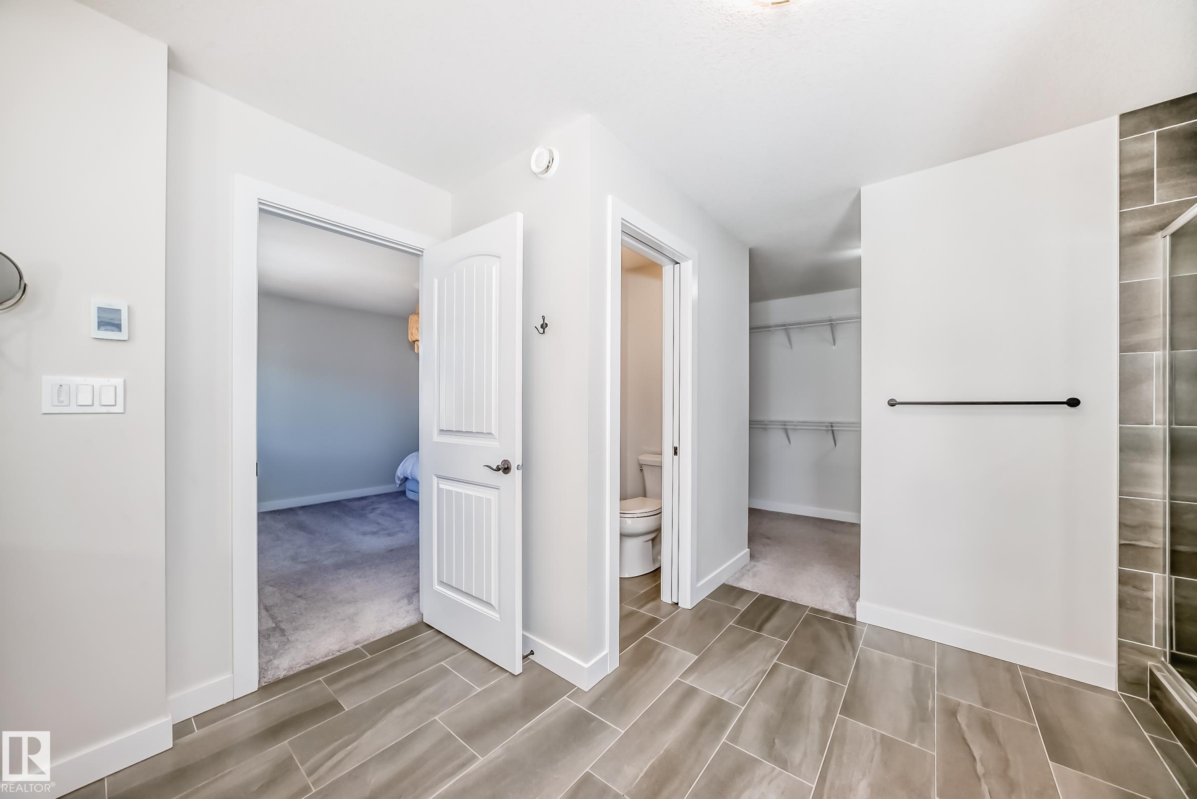 https://zimg.paragon.ice.com/ParagonImages/Property/PM/RAE/225397815/32/0/0/0fd7e5a8275139be2a7f57bd1ea8c128/1/9b23825dc731f08fc8cc2994c5a7adec/225397815-67ed6f7f-a216-4075-9302-87bf94904779.JPG