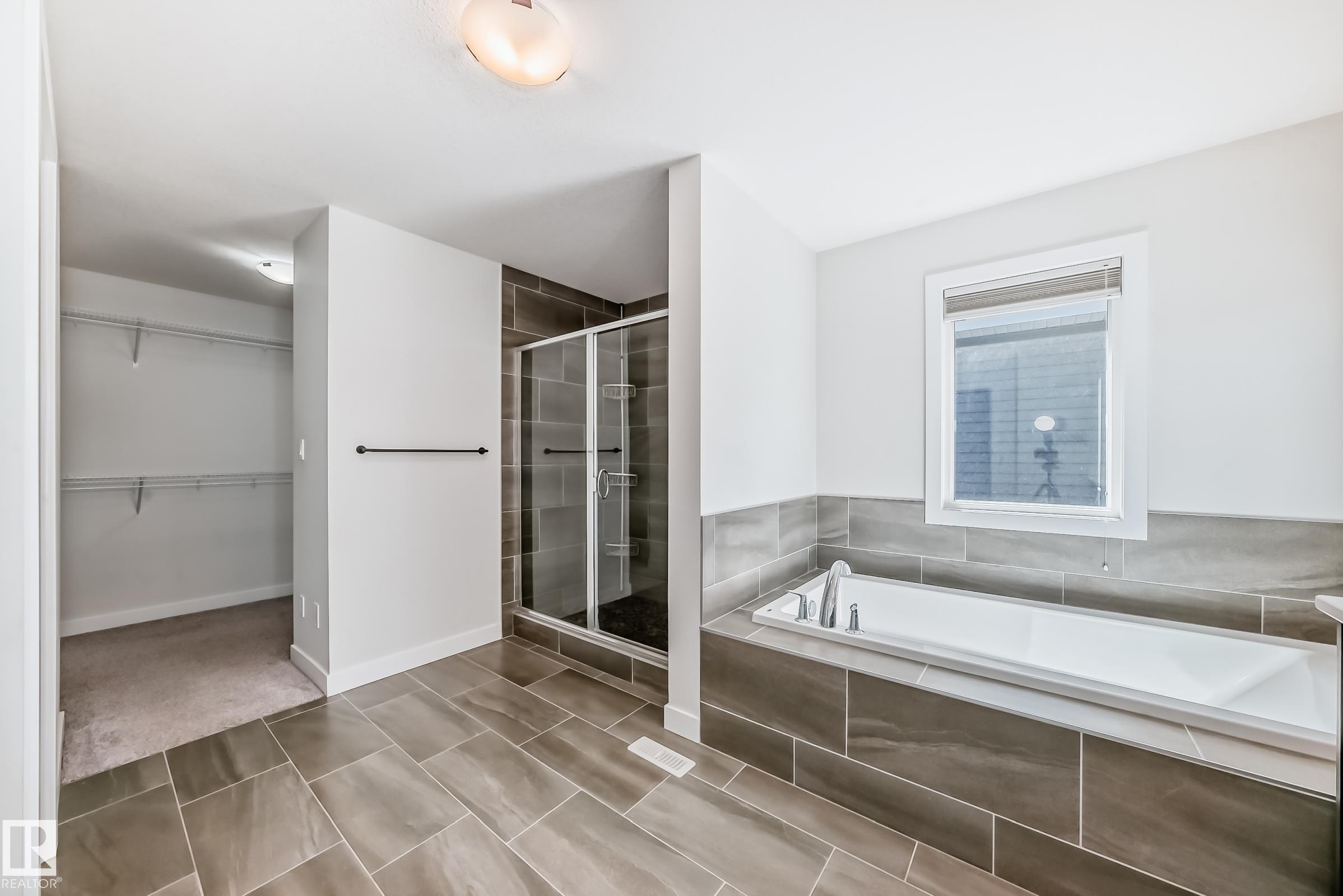 https://zimg.paragon.ice.com/ParagonImages/Property/PM/RAE/225397815/34/0/0/27308817251be605004ade5389bed3ad/1/9b23825dc731f08fc8cc2994c5a7adec/225397815-00e0289e-a1da-444f-b218-f51536f8cd4a.JPG