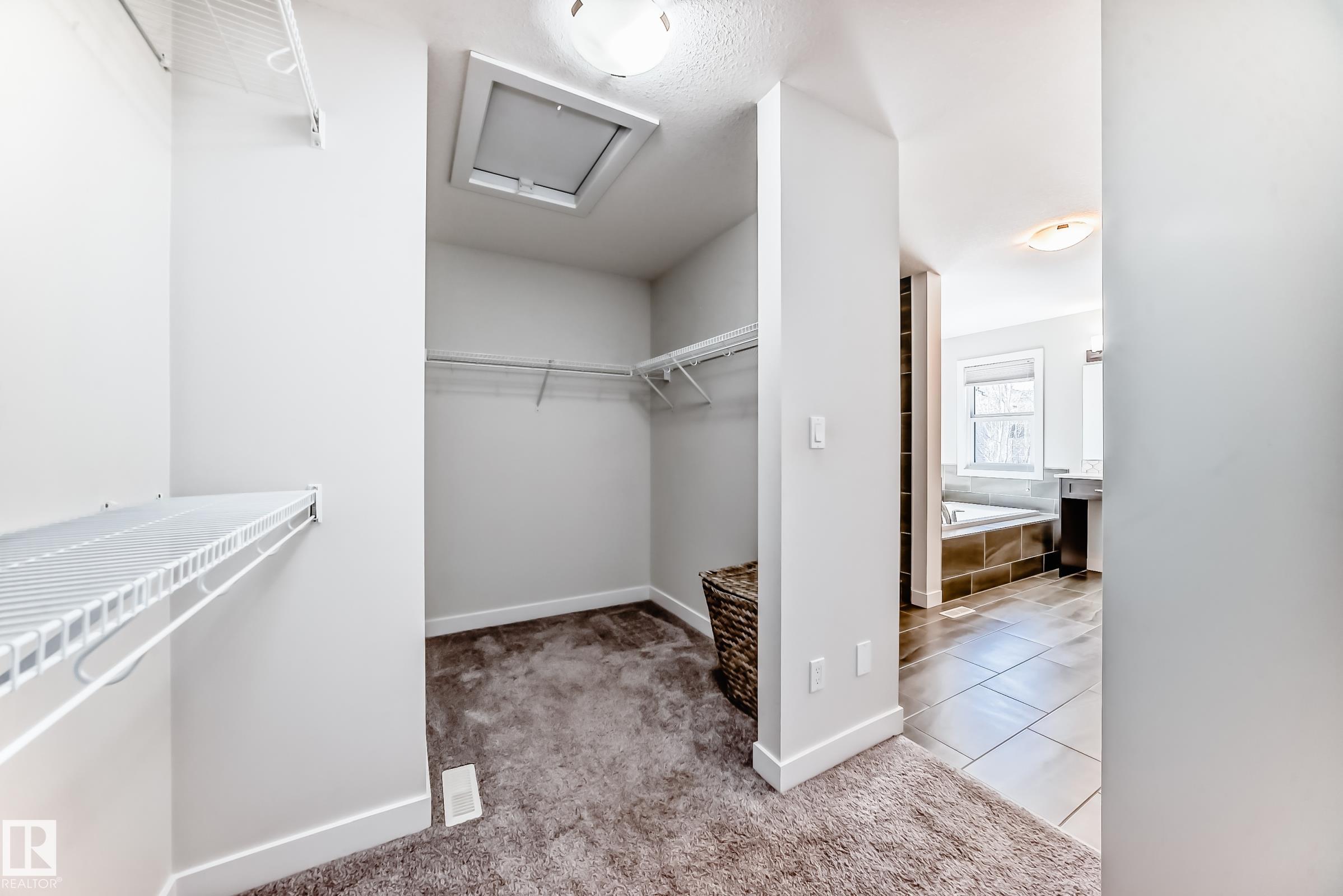 https://zimg.paragon.ice.com/ParagonImages/Property/PM/RAE/225397815/35/0/0/7924d4e860b876eeab76f6a3f11cfa6d/1/9b23825dc731f08fc8cc2994c5a7adec/225397815-ad0fb234-30ef-4c28-a4df-0aa341a9f1cf.JPG
