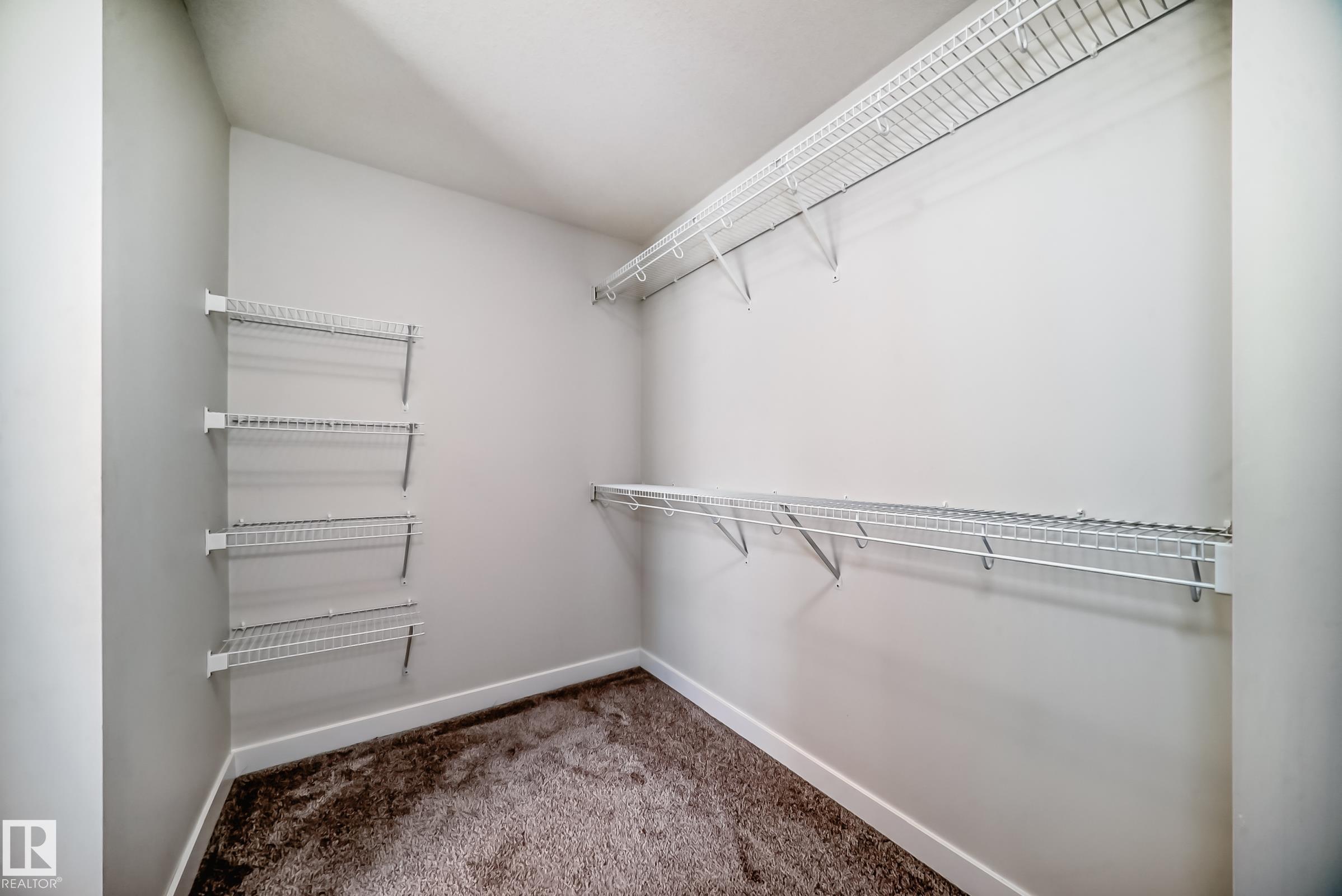 https://zimg.paragon.ice.com/ParagonImages/Property/PM/RAE/225397815/36/0/0/13a7f910211584ea231df22ea5638918/1/9b23825dc731f08fc8cc2994c5a7adec/225397815-8e421565-aca4-4890-8a77-5c1a6d6b2318.JPG
