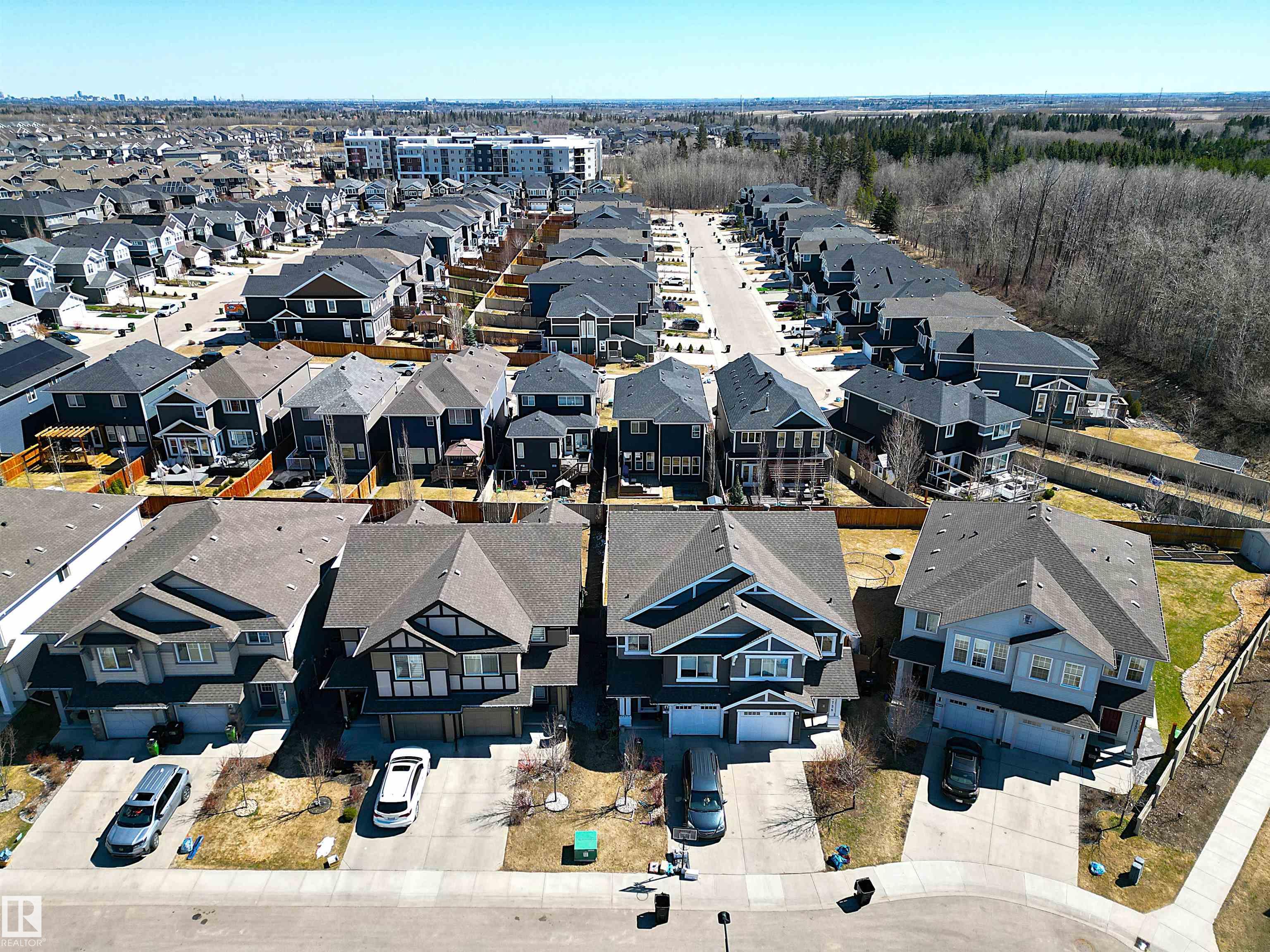 https://zimg.paragon.ice.com/ParagonImages/Property/PM/RAE/225397815/60/0/0/df7024437daec42310581f3008252897/1/9b23825dc731f08fc8cc2994c5a7adec/225397815-fd7891b6-6e17-4781-875f-b7be445cb241.JPG