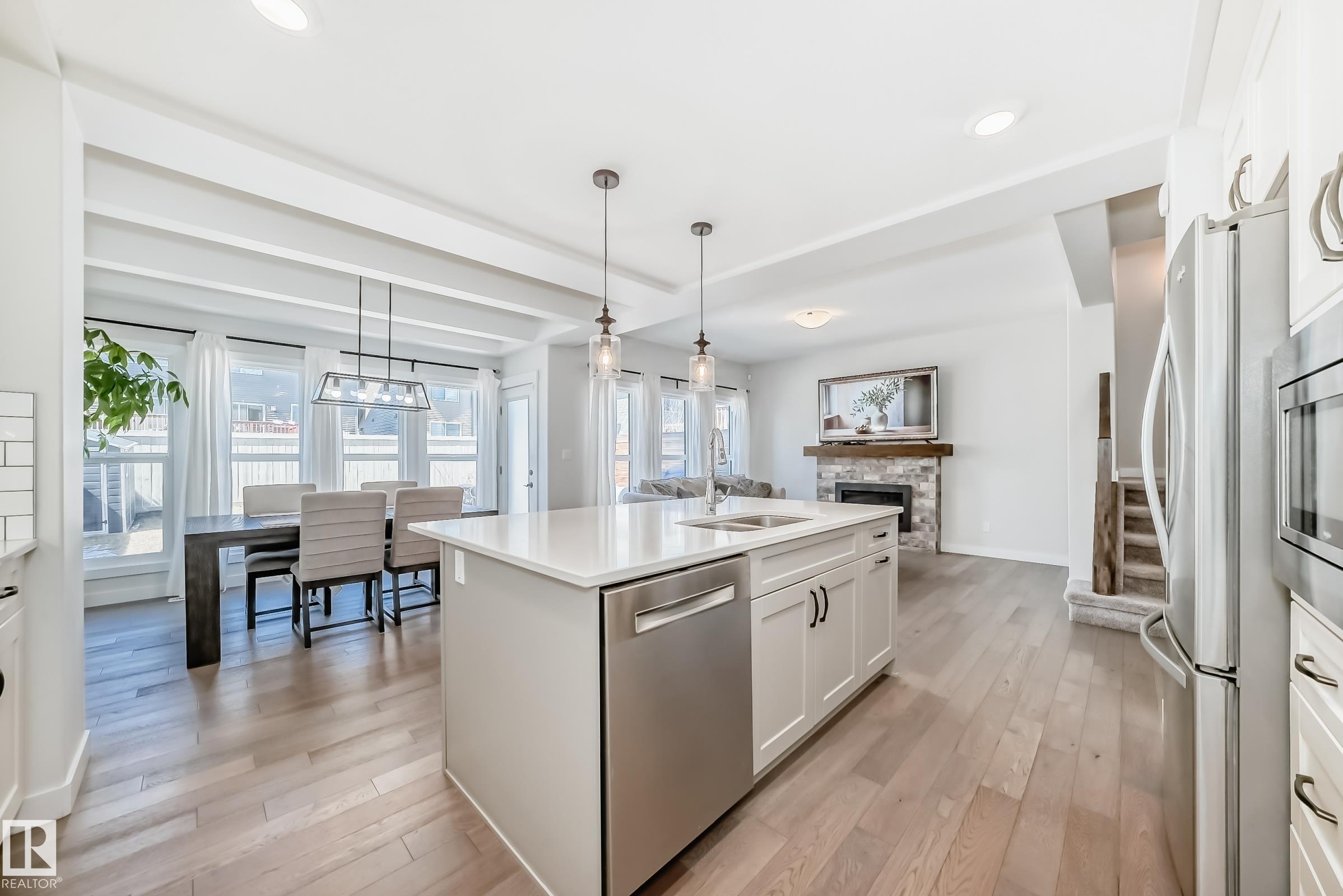 https://zimg.paragon.ice.com/ParagonImages/Property/PM/RAE/225397815/7/0/0/4abf302a0ab4c19706c1ec13216a9ca6/1/9b23825dc731f08fc8cc2994c5a7adec/225397815-a2d41ad5-70b9-47f9-8300-14fac1f280ed.JPG