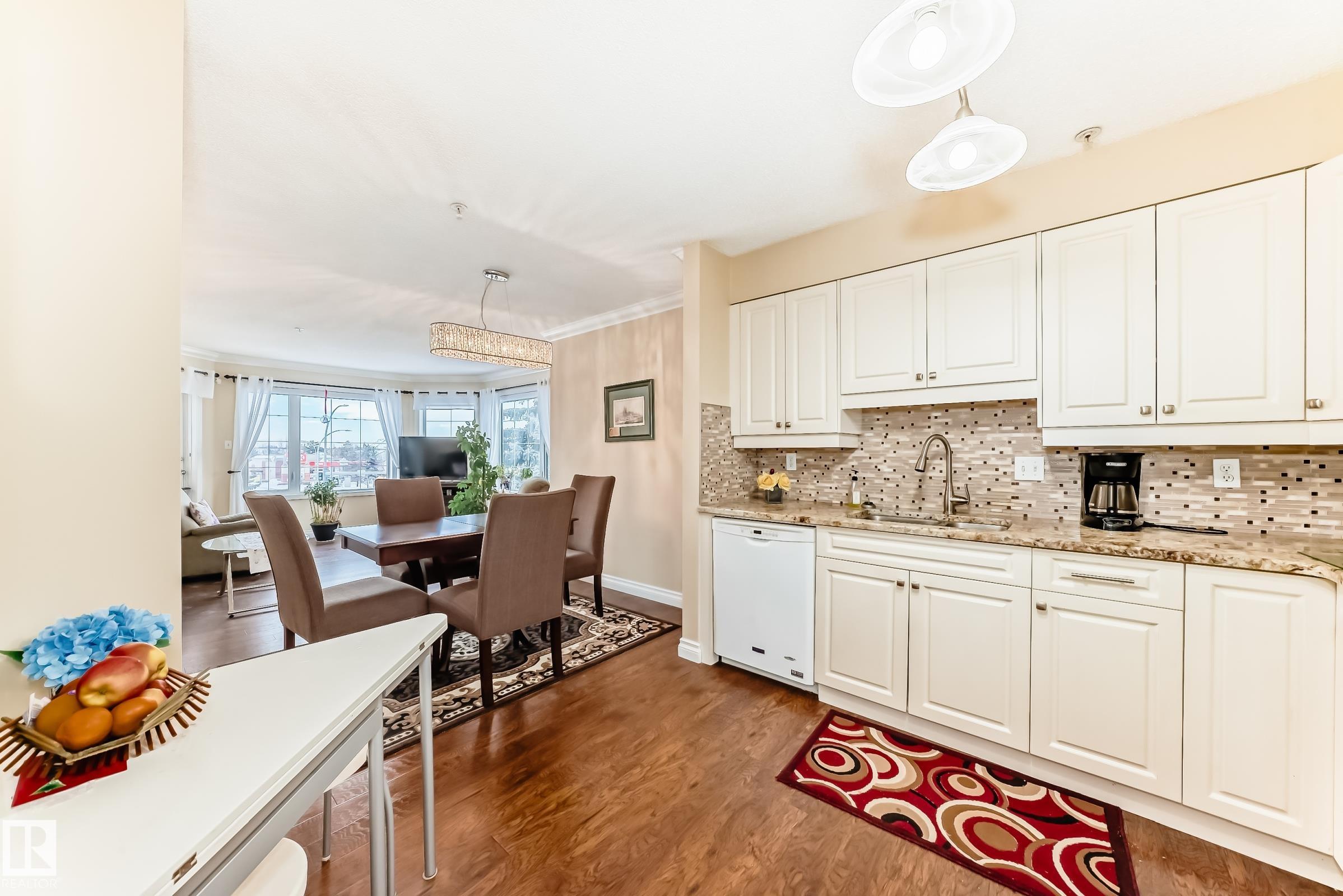 Photo 8 at 304 - 17150 94a Avenue NW, Summerlea, Edmonton