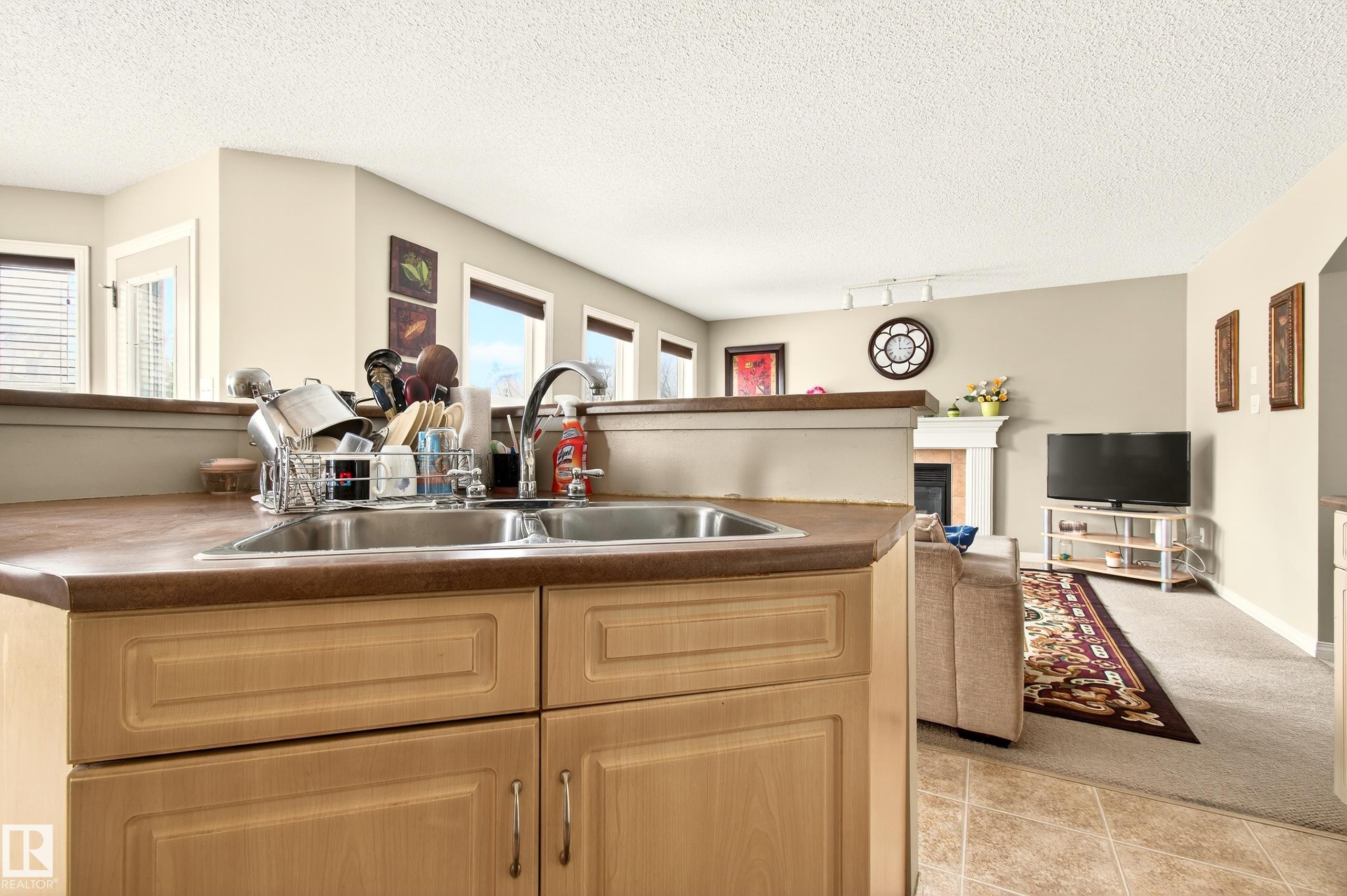 Photo 16 at 8922 5av SW, Ellerslie, Edmonton