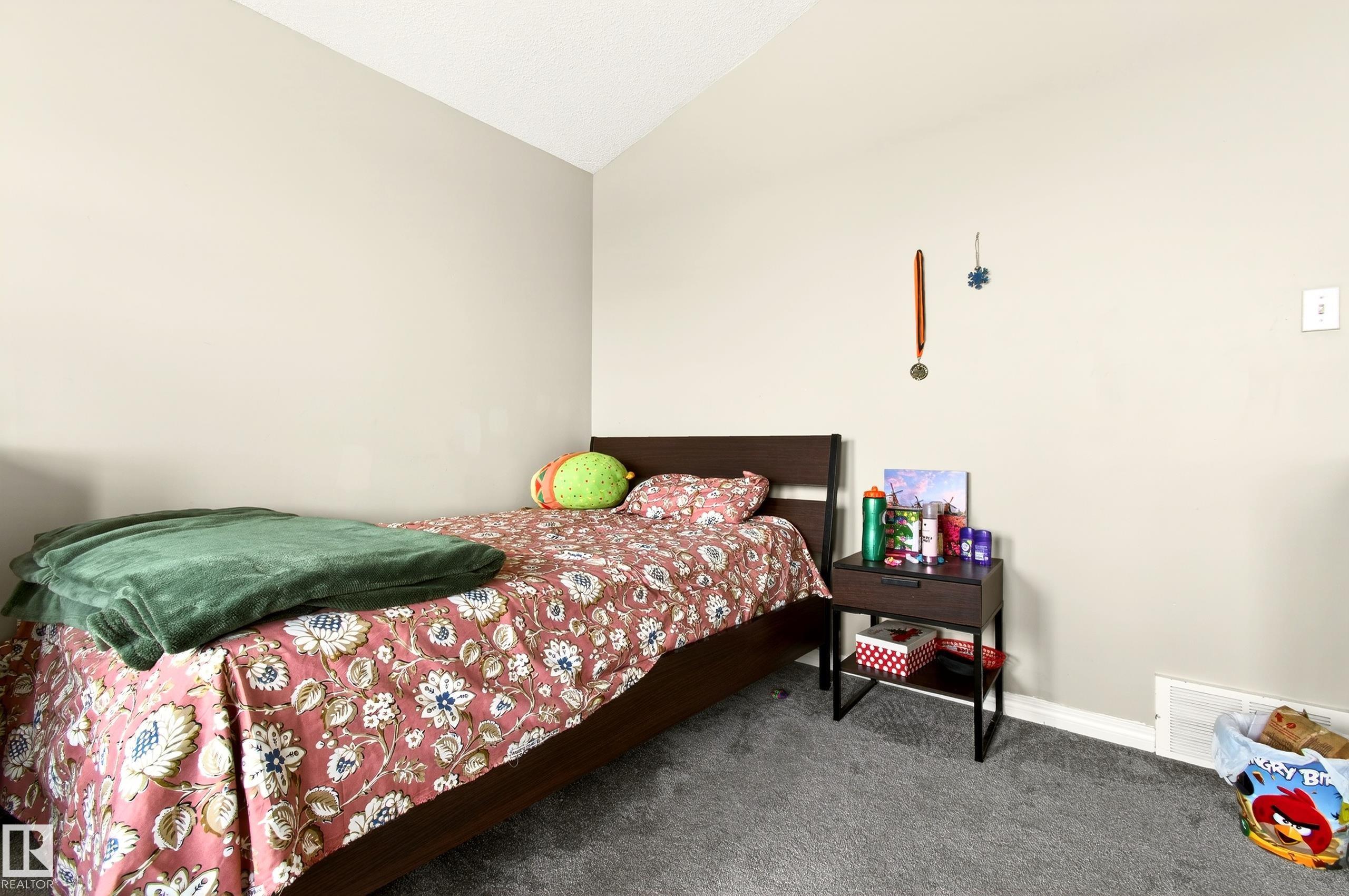 Photo 37 at 8922 5av SW, Ellerslie, Edmonton