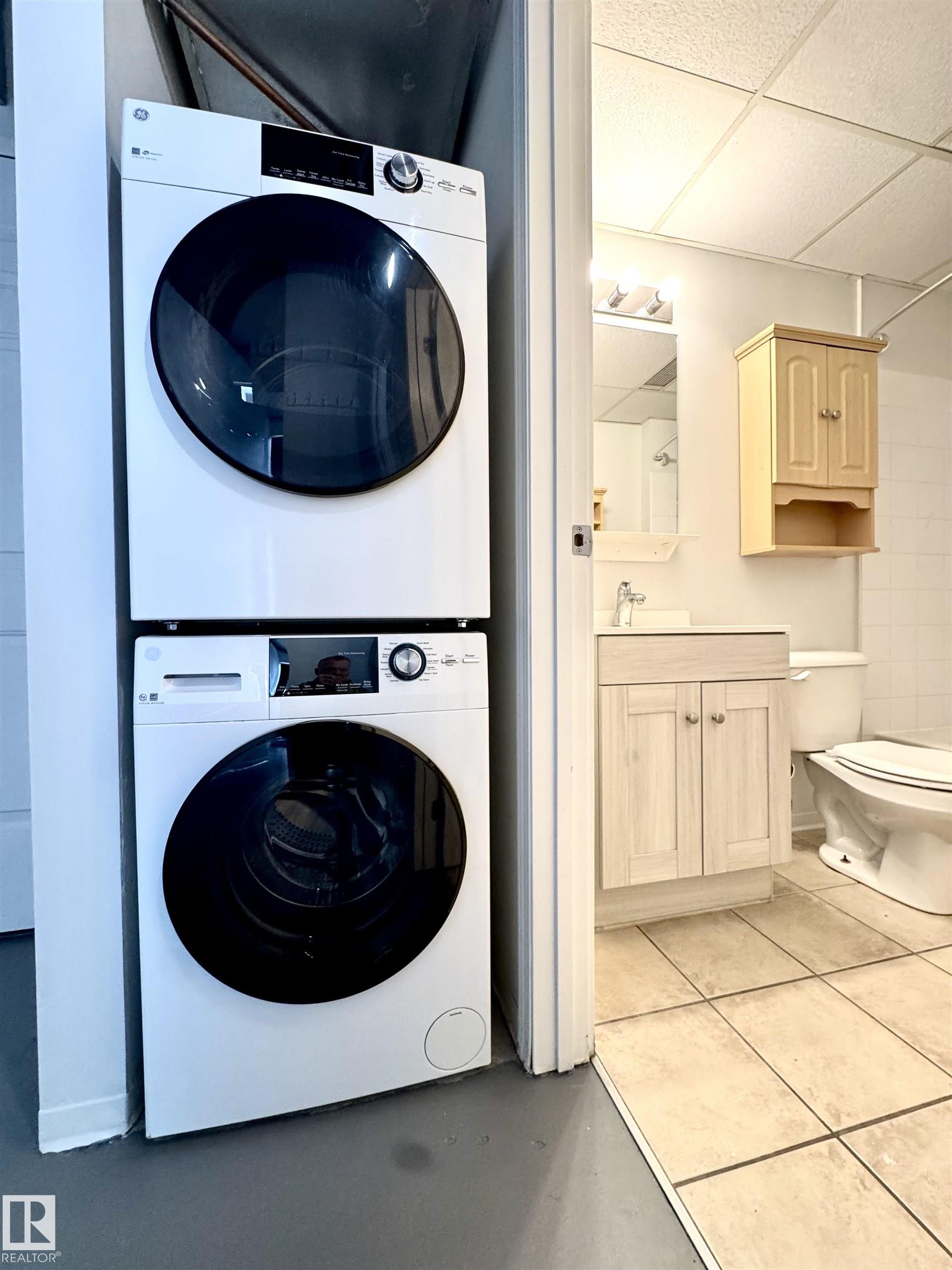 https://zimg.paragon.ice.com/ParagonImages/Property/PM/RAE/225397838/27/0/0/6f32c7279fdad88ee4bb3bb5234687fd/1/7717d5ea9b9849dda418ab798cead7bc/225397838-edfd5d42-4629-40bc-9f44-6443bd877804.JPG