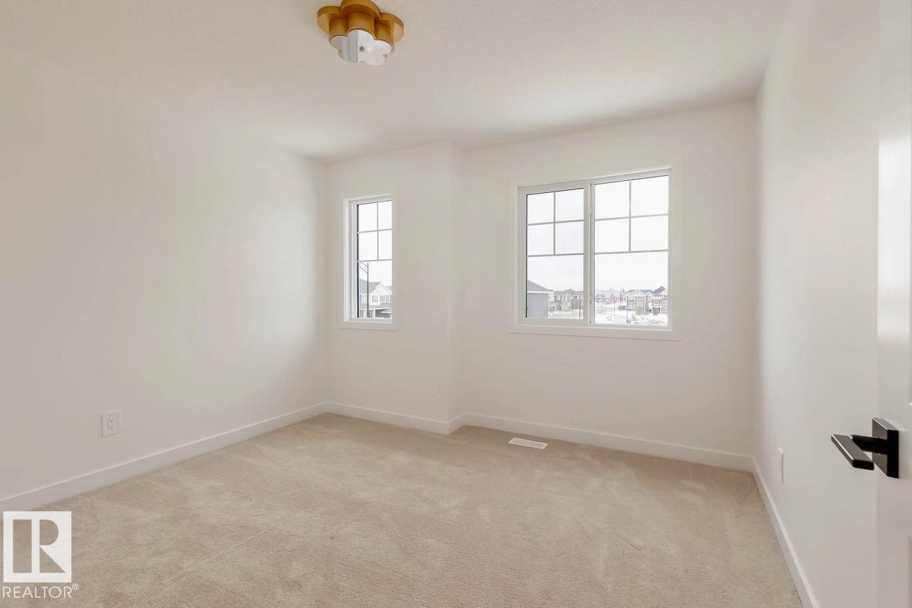 https://zimg.paragon.ice.com/ParagonImages/Property/PM/RAE/225397843/8/0/0/1d3742a7fcfbfe2e297ff43fbc09585d/1/33a14649bd16558a7d5fb321c8a6cc17/225397843-c972aa47-2b8e-42a3-a559-bc602ce51794.JPG