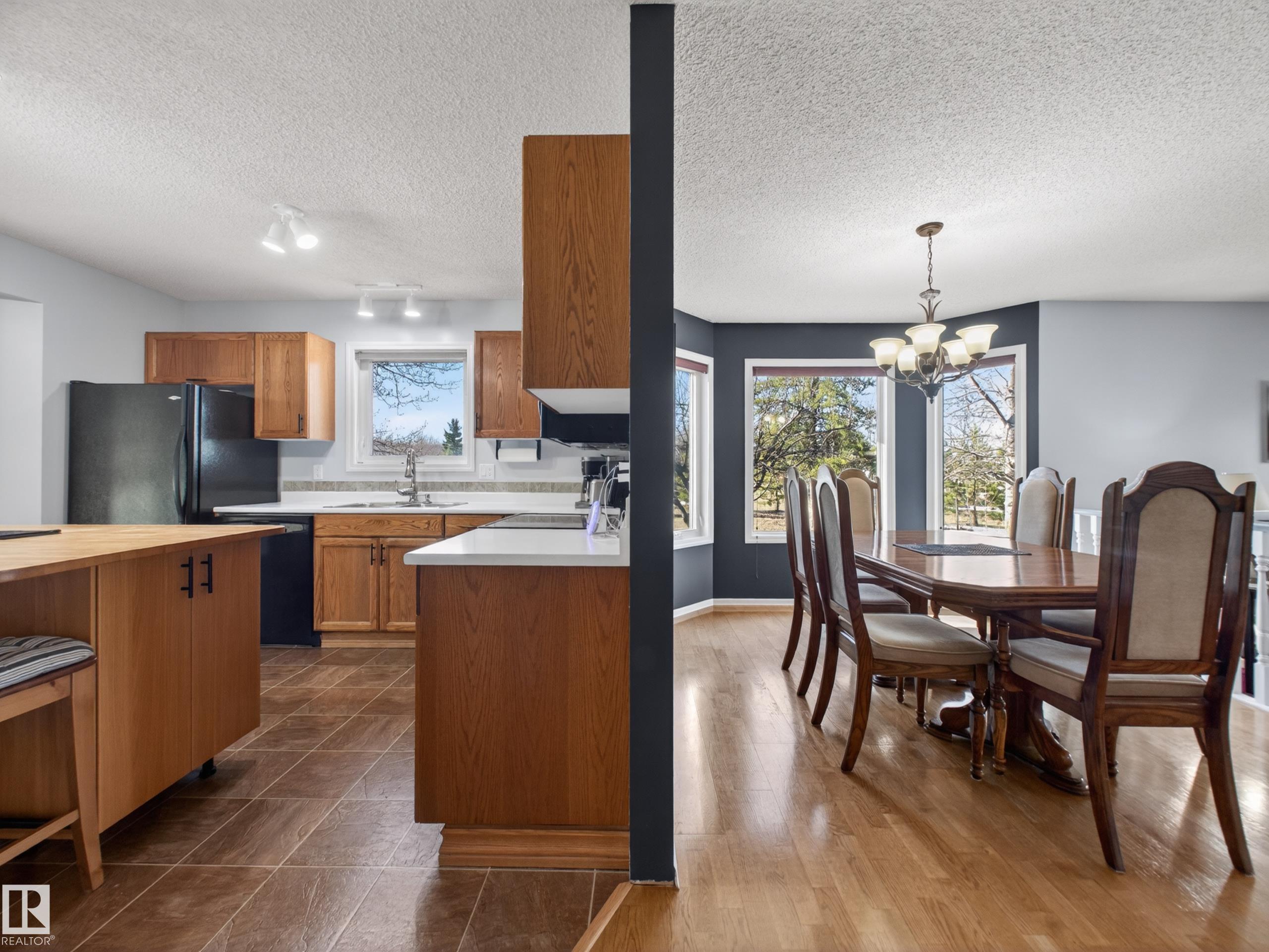 Photo 11 at 301 - 52471 Rge Road 223, Royal Gardens, Rural Strathcona County