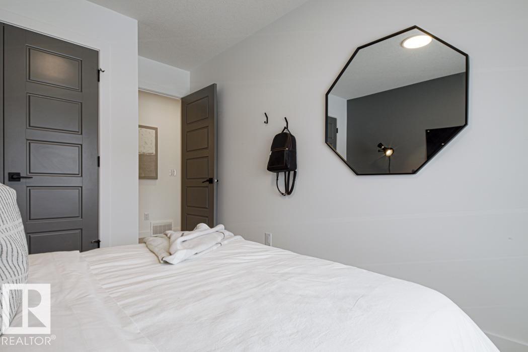 Photo 71 at 5921 Raven Crescent NW, Kinglet Gardens, Edmonton