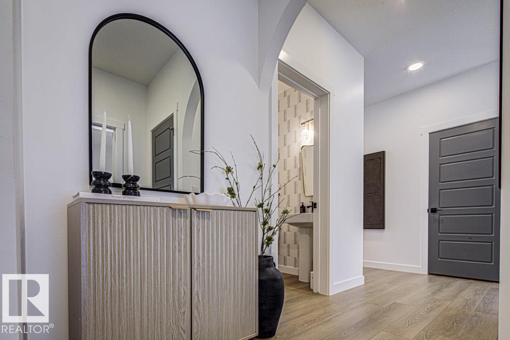 Photo 9 at 5921 Raven Crescent NW, Kinglet Gardens, Edmonton
