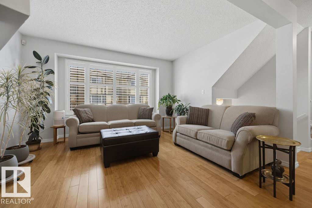 17624 96 Avenue NW, Terra Losa, Edmonton