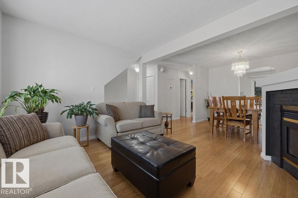 17624 96 Avenue NW, Terra Losa, Edmonton