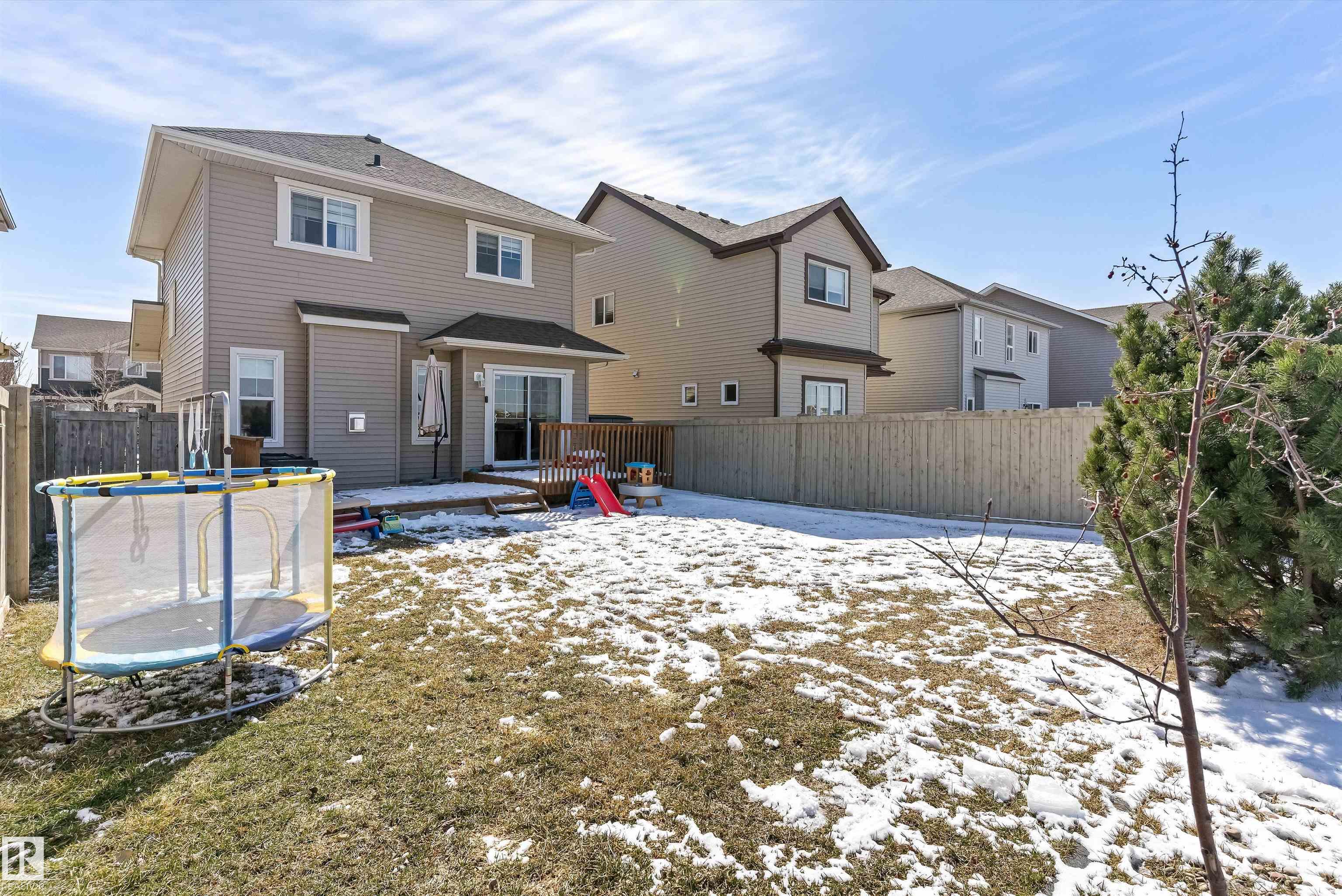 https://zimg.paragon.ice.com/ParagonImages/Property/PM/RAE/225397856/38/0/0/5ade4abf89dfd43e468568cee81c81fc/1/0e7011a63c9e3edb1a797d6bd6d8c400/225397856-4de8a7ec-2974-4435-9687-a971844708c9.JPG