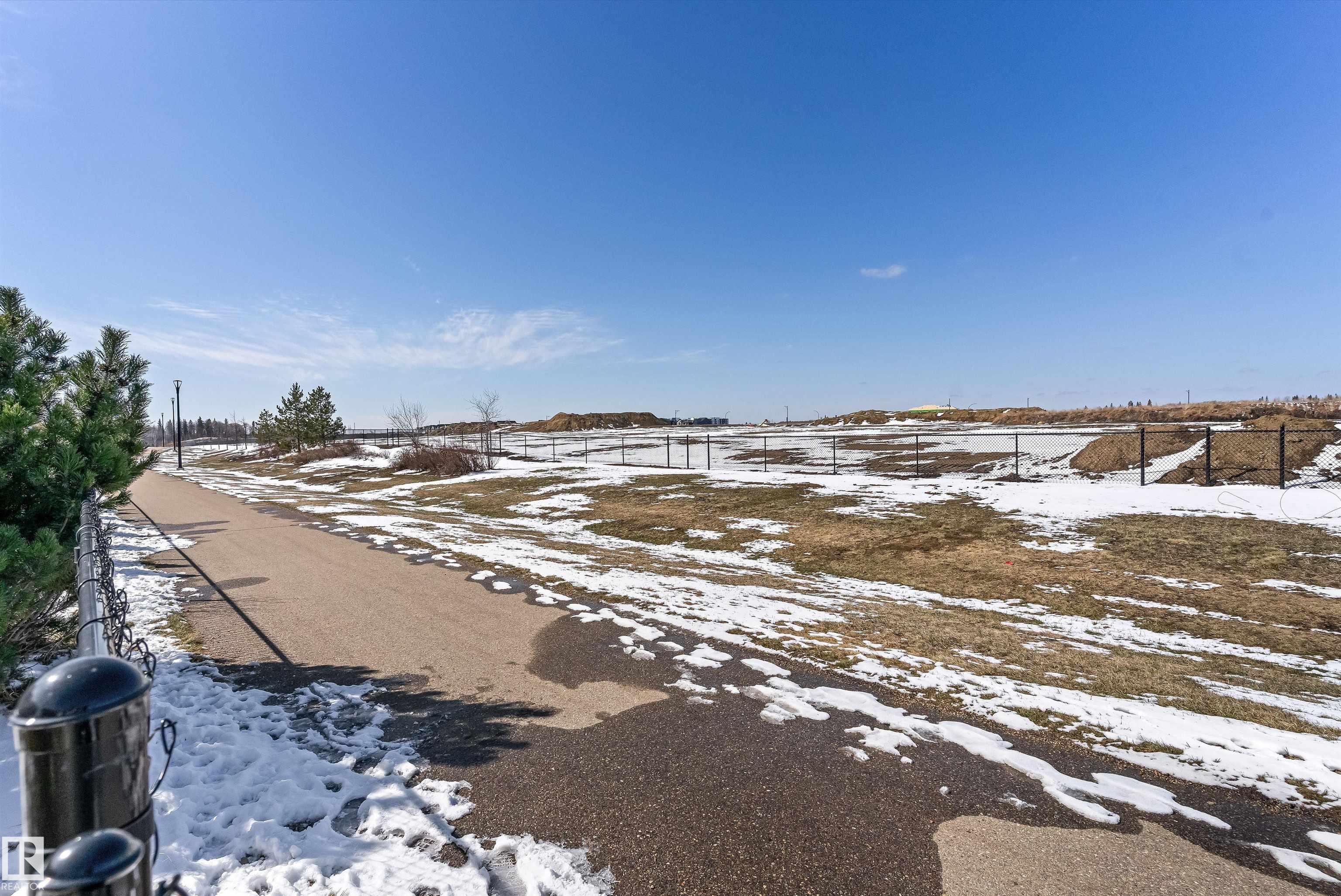 https://zimg.paragon.ice.com/ParagonImages/Property/PM/RAE/225397856/42/0/0/7975347b824874e0968cc784496b827c/1/0e7011a63c9e3edb1a797d6bd6d8c400/225397856-fb4c457d-a932-4c29-ae1b-c21e611cb8cf.JPG