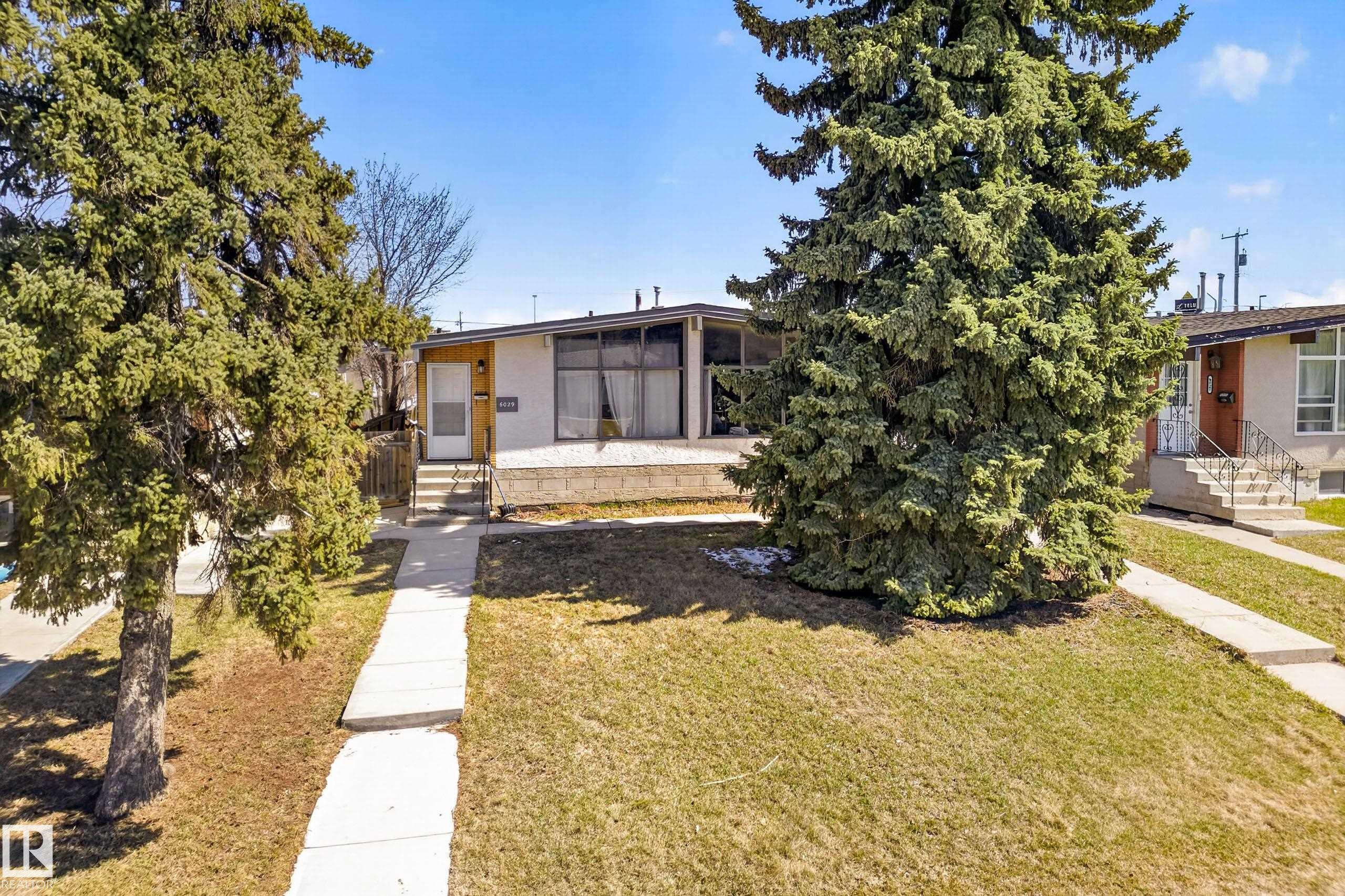 6027 6029 105 Street NW, Pleasantview, Edmonton