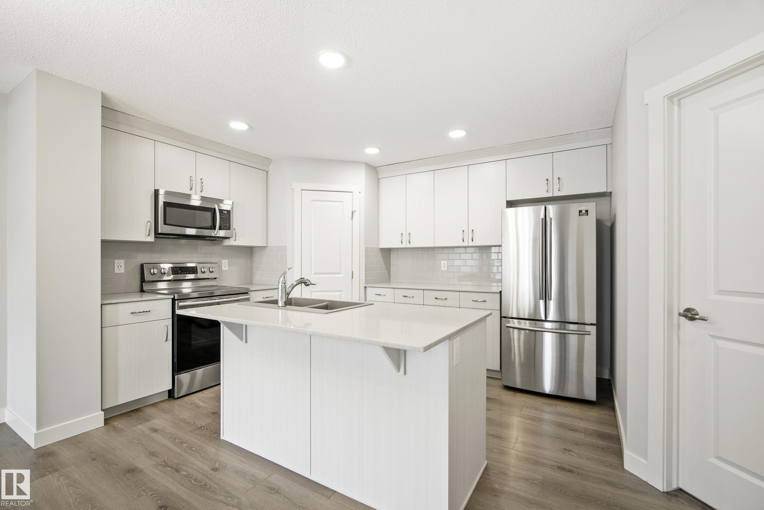 Photo 13 at 90 - 50 Mclaughlin Drive, McLaughlin, Spruce Grove