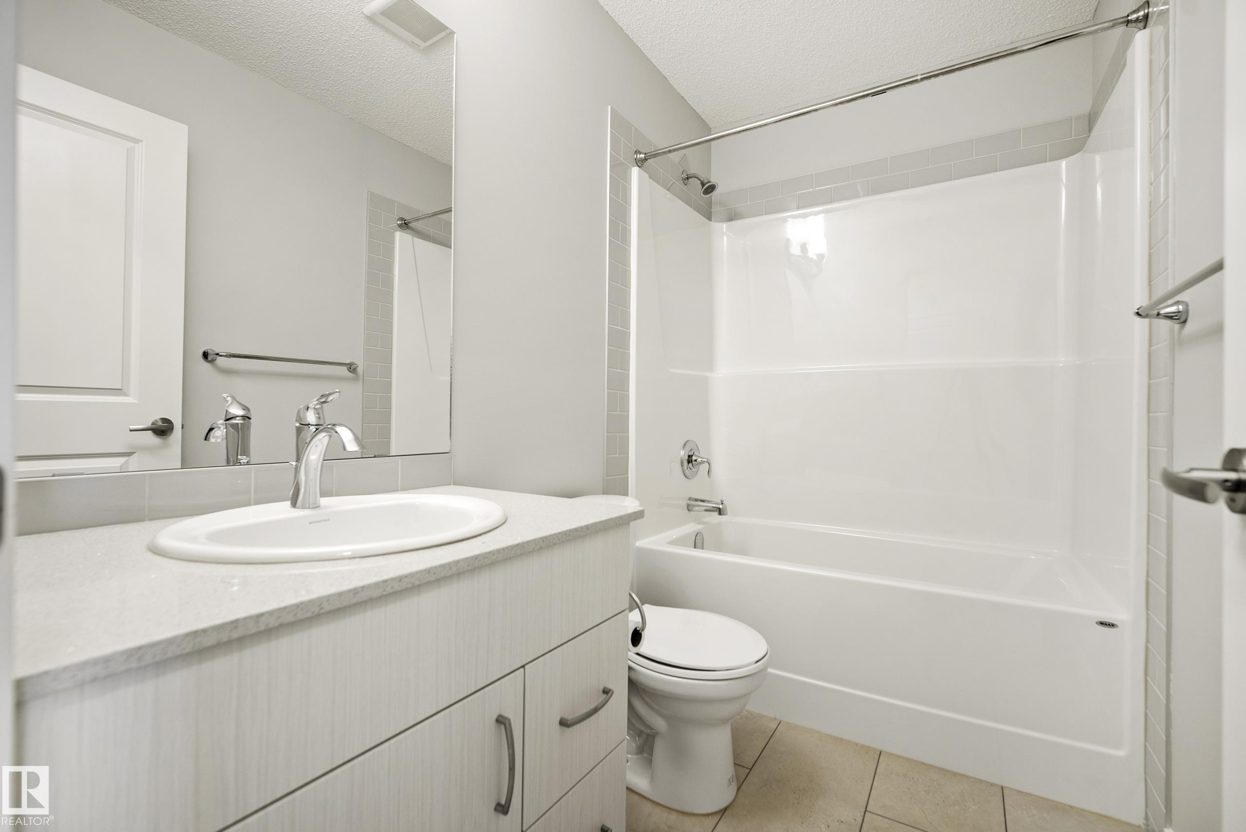 Photo 21 at 90 - 50 Mclaughlin Drive, McLaughlin, Spruce Grove