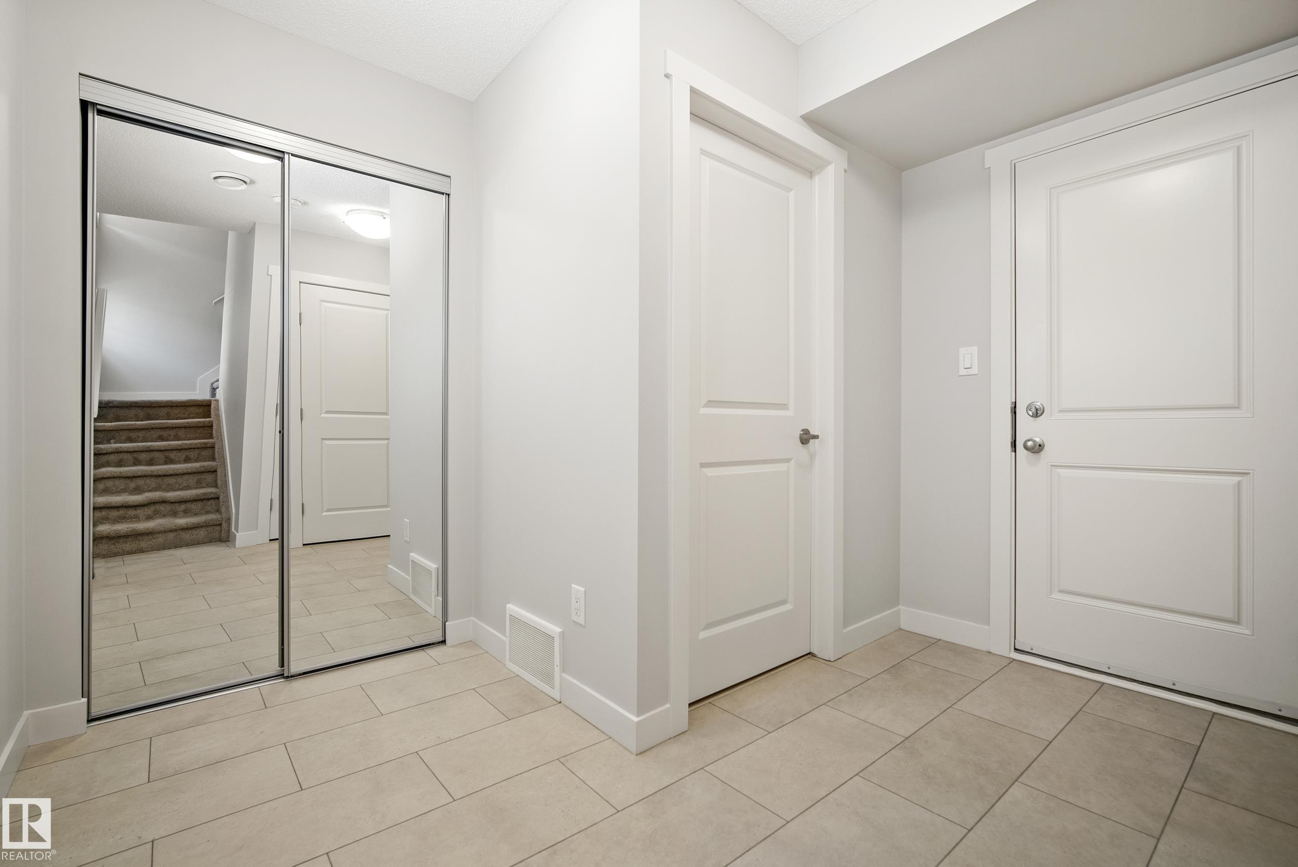 Photo 5 at 90 - 50 Mclaughlin Drive, McLaughlin, Spruce Grove