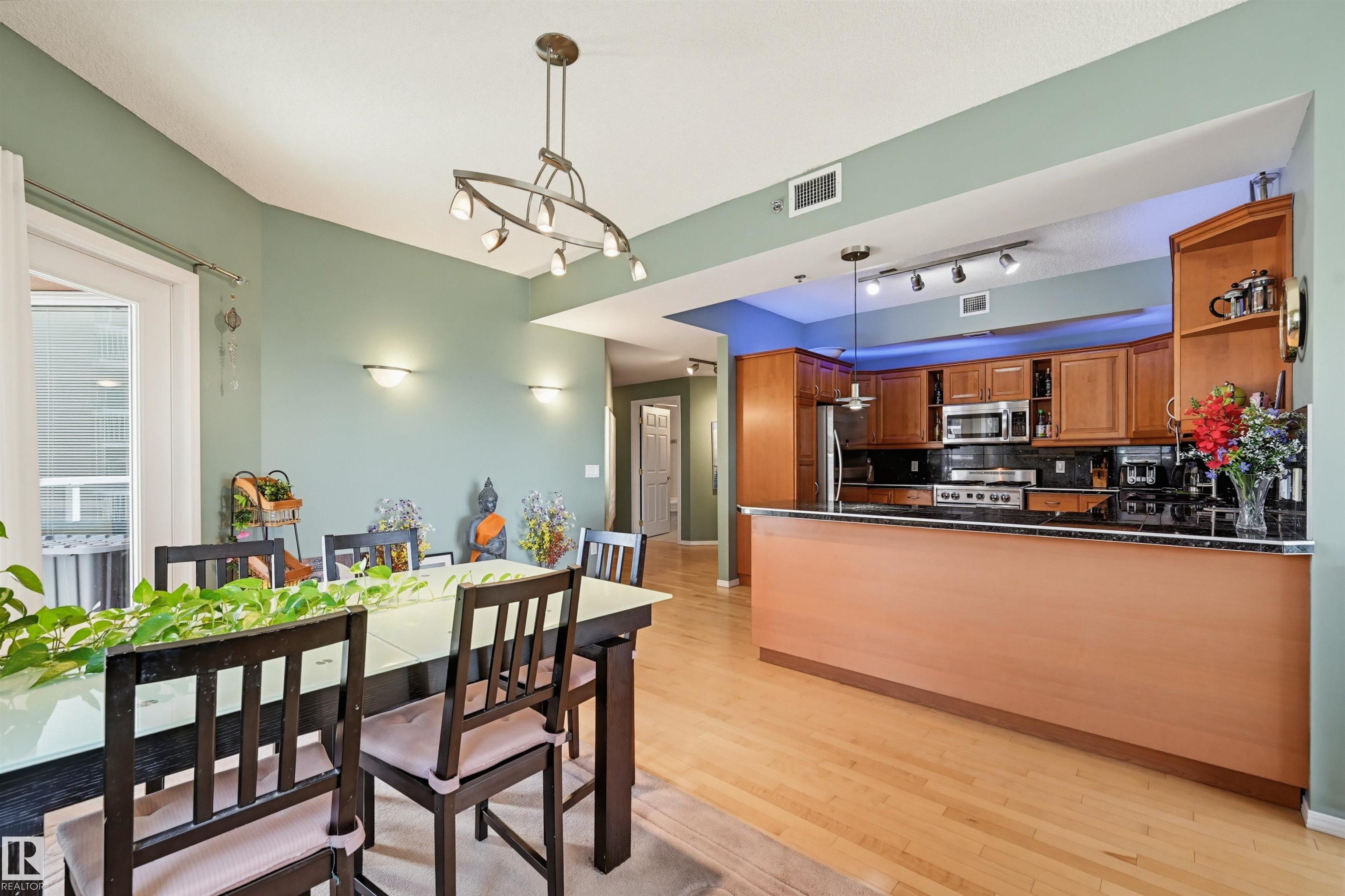 Photo 13 at 801 - 9708 110 Street NW, Wîhkwêntôwin, Edmonton