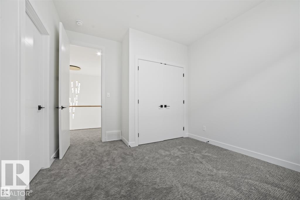 https://zimg.paragon.ice.com/ParagonImages/Property/PM/RAE/225397891/37/0/0/a363752f51c31b9c97699fb6943eb930/1/5b2555a2cf3b636cccfd2b34d5d3223c/225397891-8e80c062-3526-49bd-9bc8-8da83928f4b5.JPG