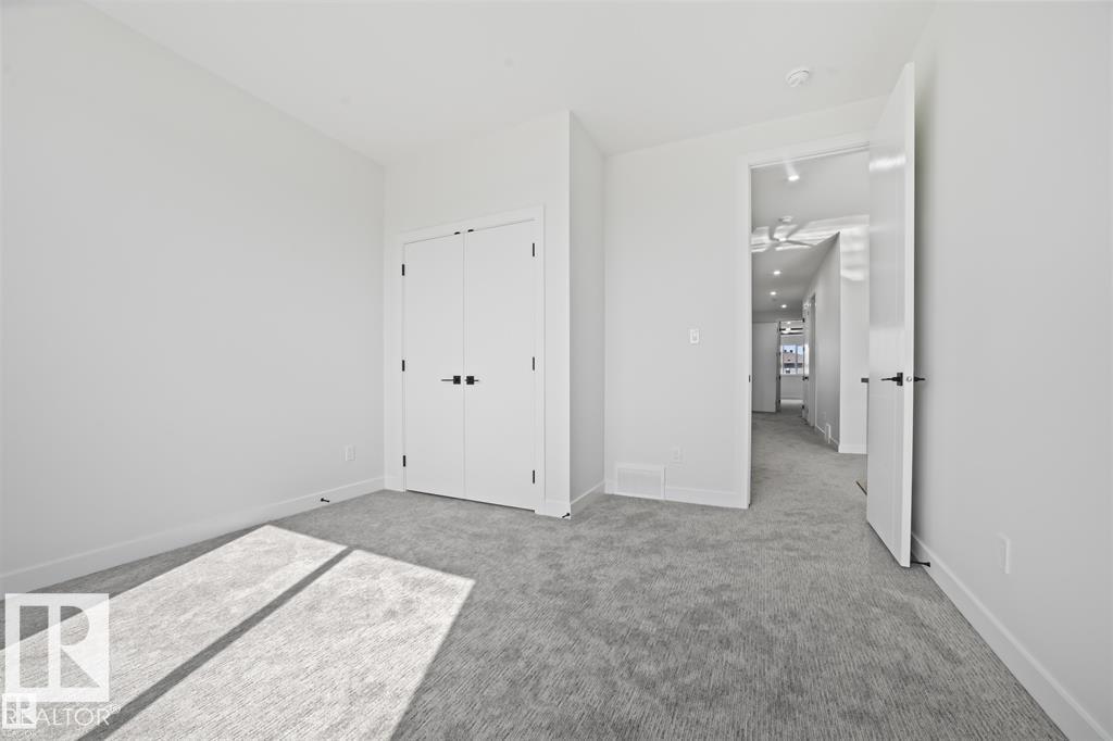 https://zimg.paragon.ice.com/ParagonImages/Property/PM/RAE/225397891/44/0/0/0cc36262a68ea7a0bd5c739d637ddee5/1/5b2555a2cf3b636cccfd2b34d5d3223c/225397891-e7faafe5-6a28-4ba3-9e76-9f92c01712a3.JPG