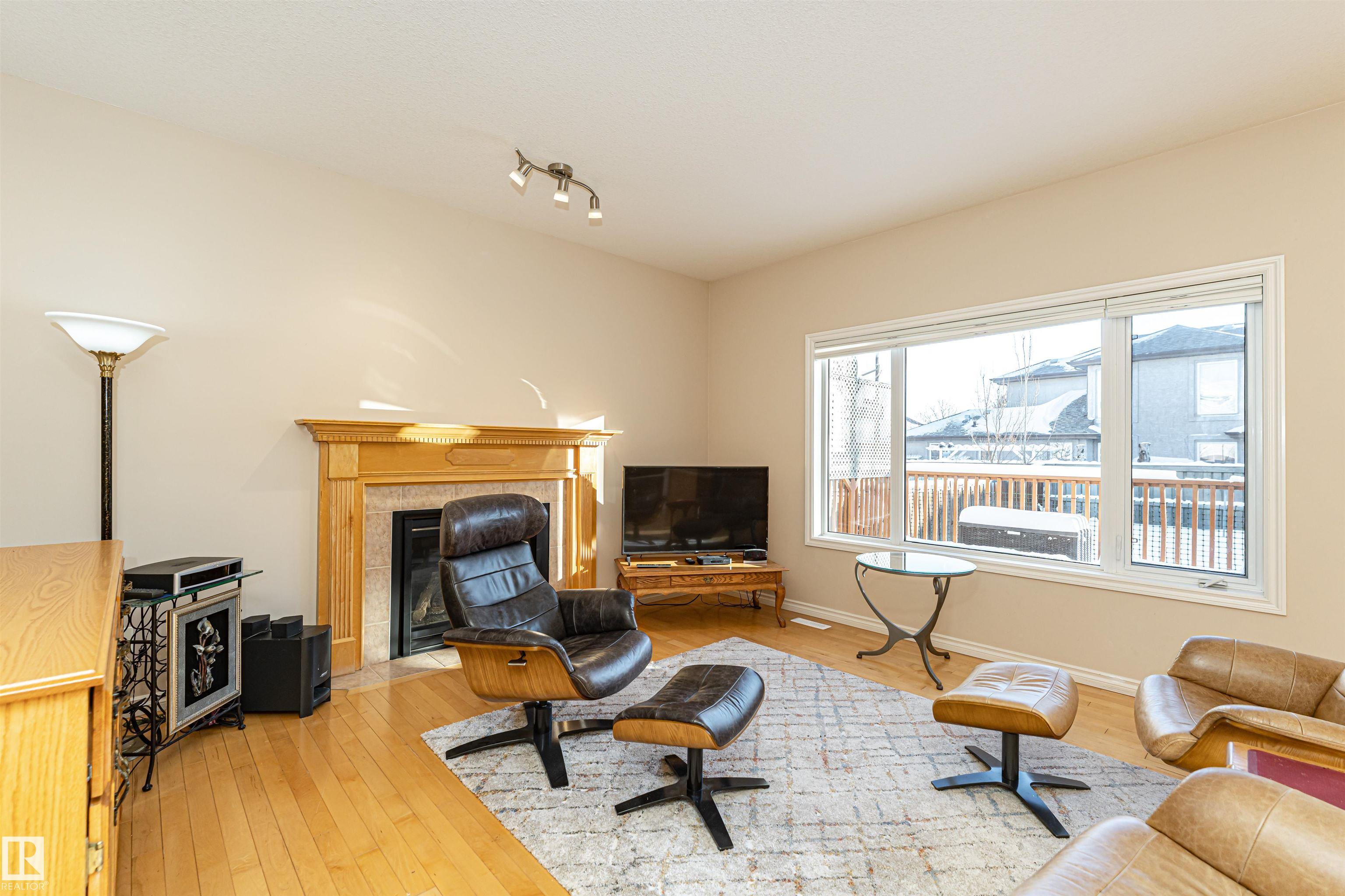 https://zimg.paragon.ice.com/ParagonImages/Property/PM/RAE/225397896/11/0/0/b7704ac3a41b68f0e78e51a43ca7dec7/1/070691b30f743a026d009bdfcd6f1560/225397896-2191f1be-8714-4b97-b508-7354983aa318.JPG