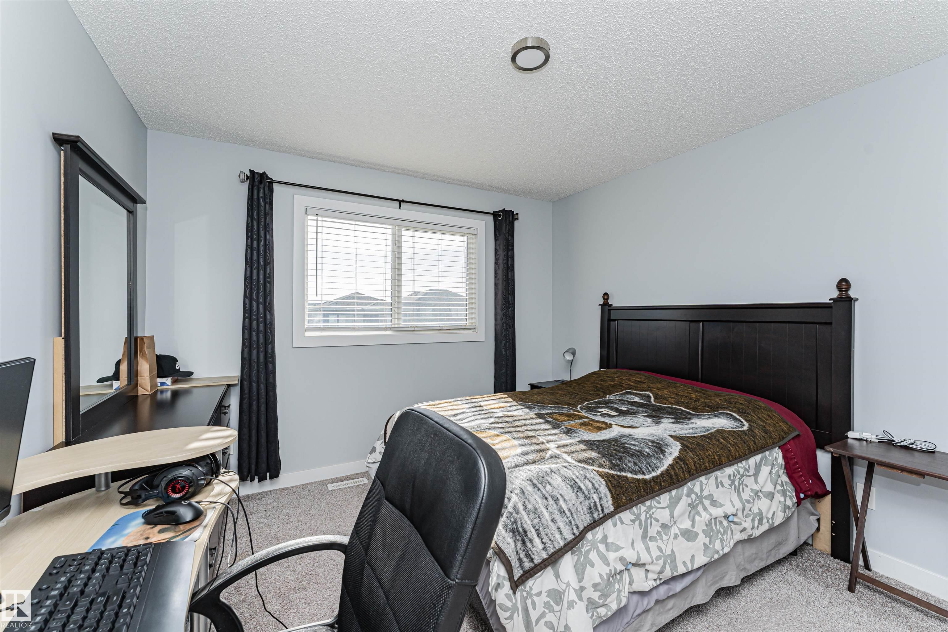 https://zimg.paragon.ice.com/ParagonImages/Property/PM/RAE/225397897/33/0/0/349e9f8c294d4d089c0834a187d8f47c/1/0ae6f055d86f16deb29ea35e389b5272/225397897-ecf7e44f-f362-42b0-b499-1948f9d6c19e.JPG