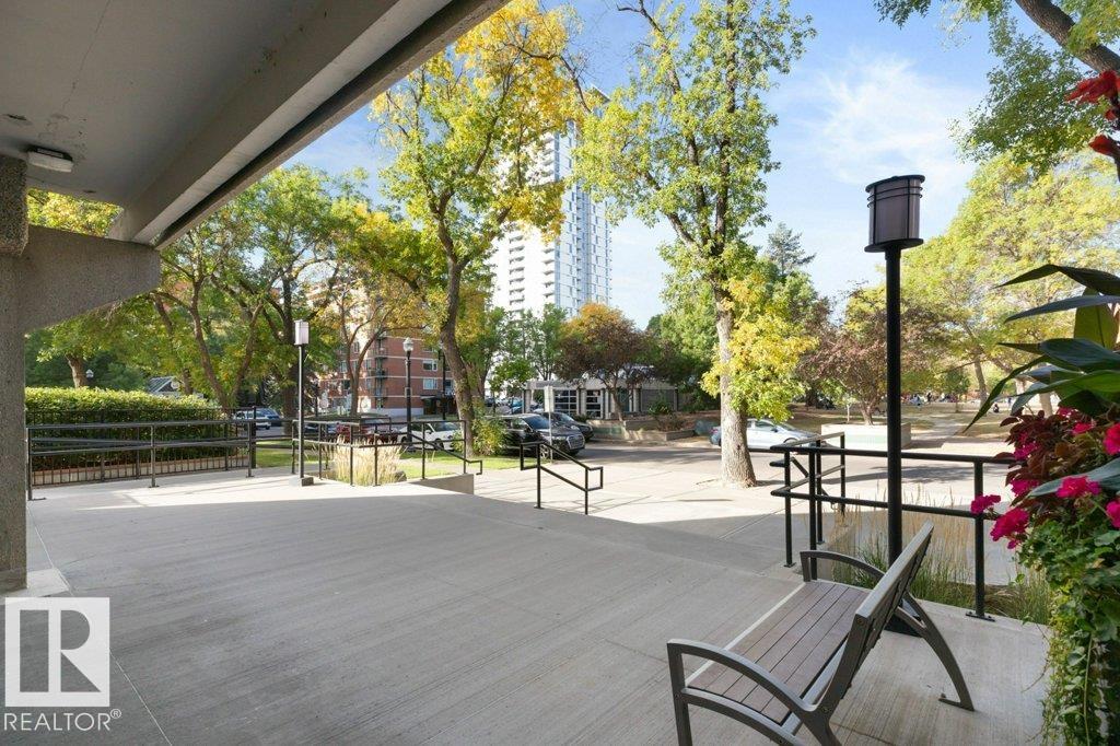 Photo 3 at 202 - 9809 110 Street NW, Wîhkwêntôwin, Edmonton