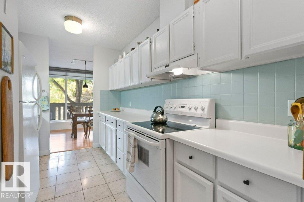 Photo 6 at 202 - 9809 110 Street NW, Wîhkwêntôwin, Edmonton