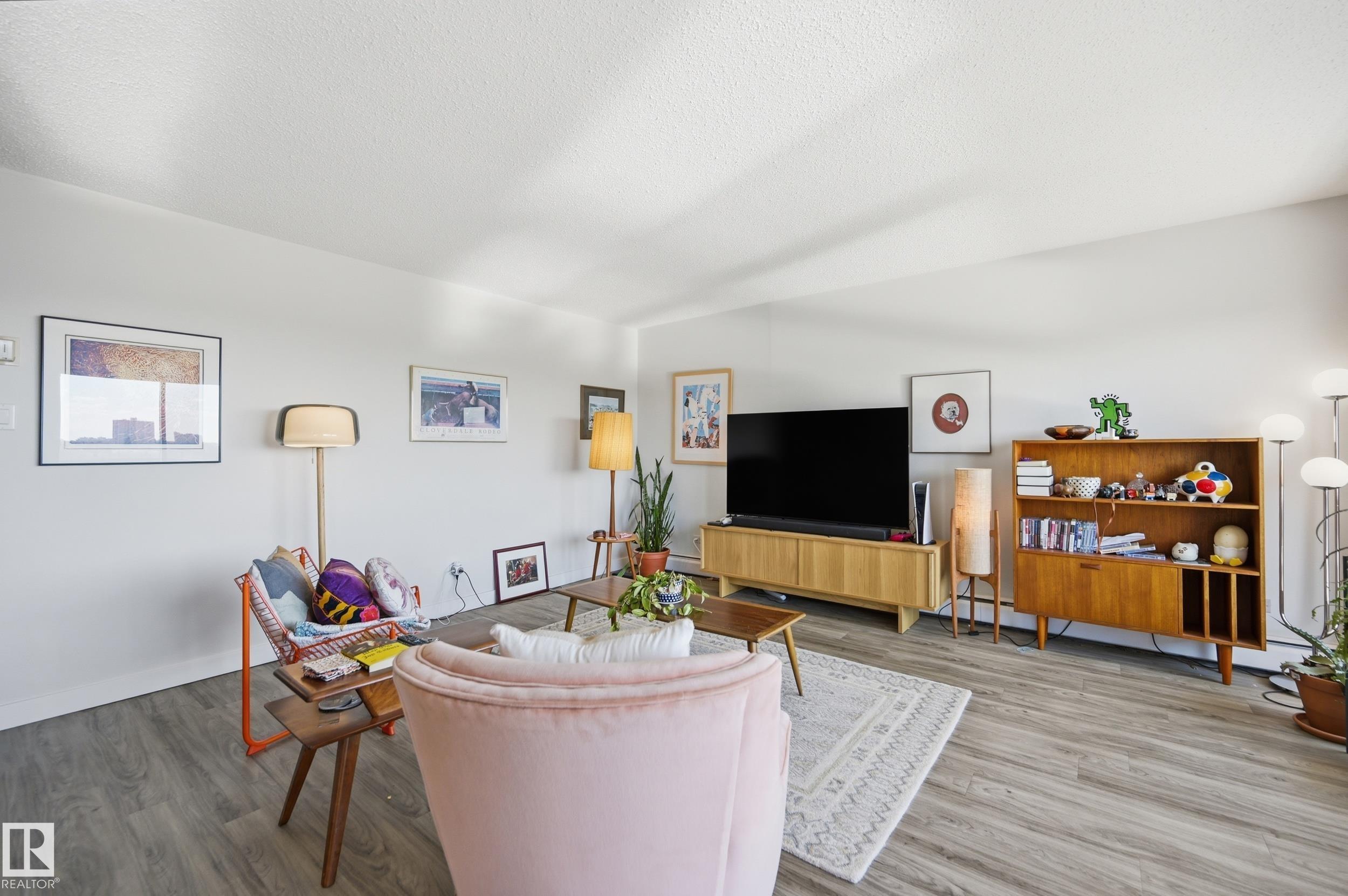 https://zimg.paragon.ice.com/ParagonImages/Property/PM/RAE/225397903/13/0/0/06e66ab77cbc212c6ff9f9ceb0203991/1/912e9e15fee64093640accc3e61802b1/225397903-bb550b4d-d82e-4d36-a080-0049b0a7b383.JPG