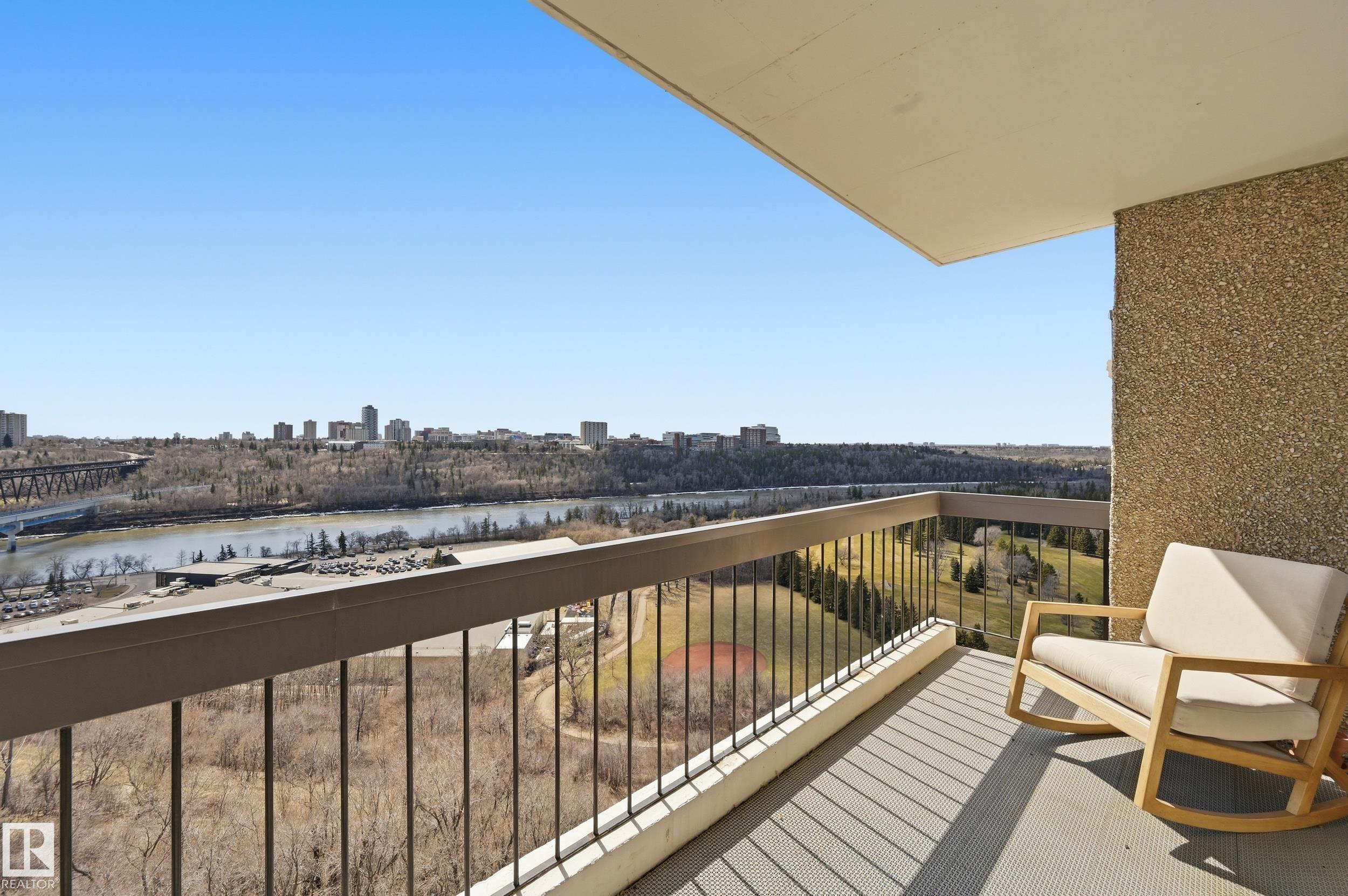 https://zimg.paragon.ice.com/ParagonImages/Property/PM/RAE/225397903/2/0/0/d94bafb07c66fd855846e5be96938e44/1/912e9e15fee64093640accc3e61802b1/225397903-eba86fb5-0523-4d0a-902d-6cdca0288c03.JPG