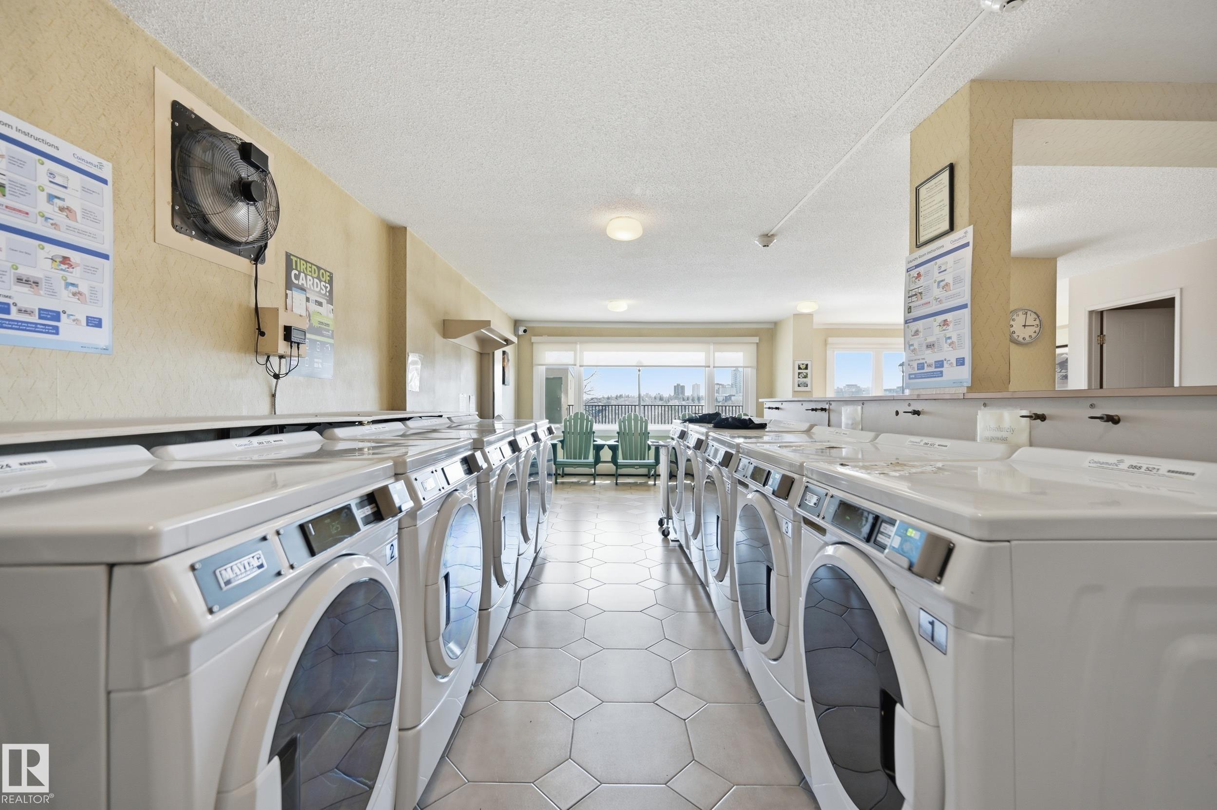https://zimg.paragon.ice.com/ParagonImages/Property/PM/RAE/225397903/31/0/0/e034dadfc32733099a0df640ab5fc515/1/912e9e15fee64093640accc3e61802b1/225397903-db910e08-60e3-4f54-b461-60221ed3d807.JPG