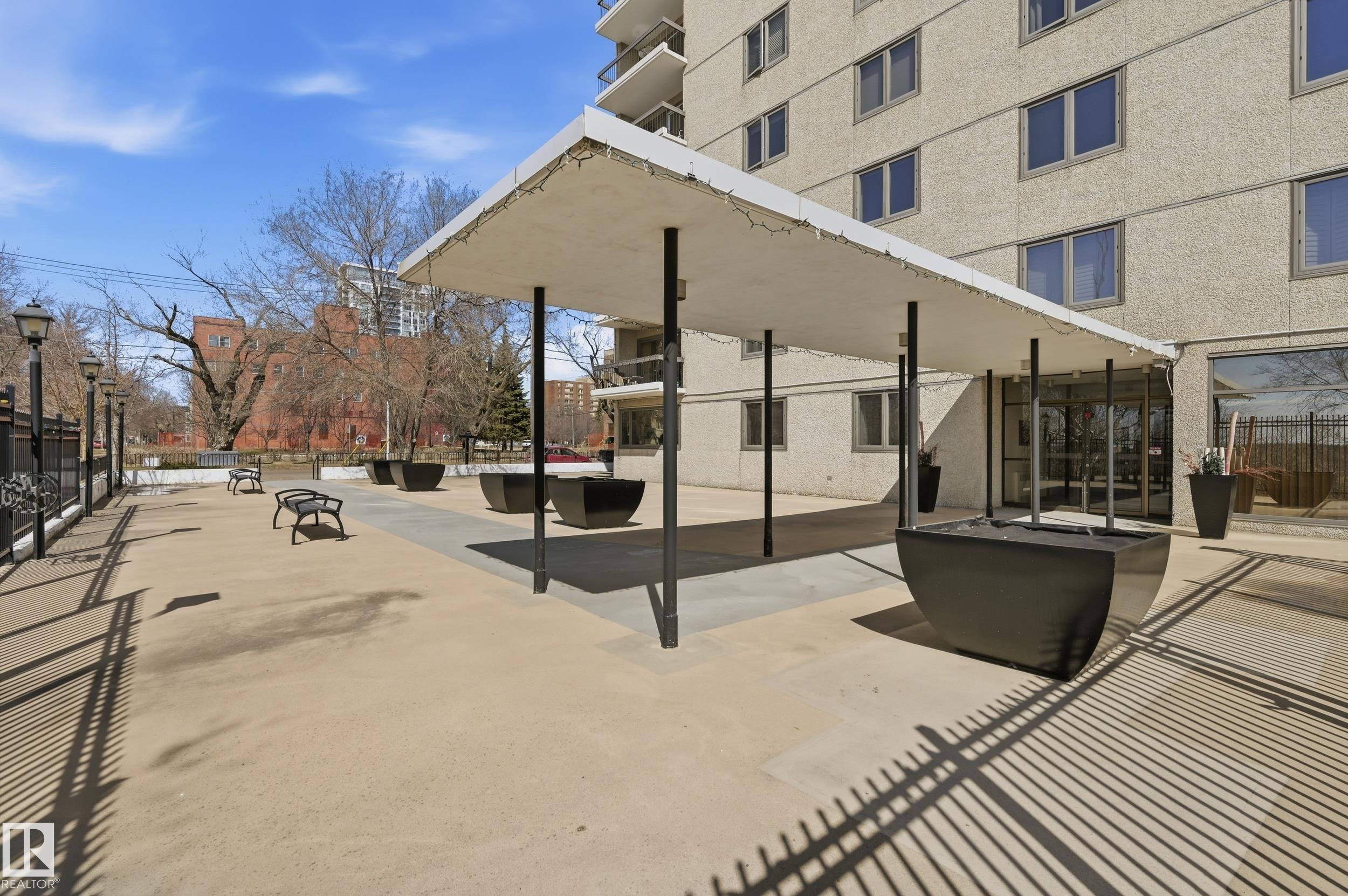 https://zimg.paragon.ice.com/ParagonImages/Property/PM/RAE/225397903/35/0/0/83e3d52acf2fa58ad0b468104ff67f91/1/912e9e15fee64093640accc3e61802b1/225397903-31ccd28b-dbdc-49bb-aad2-90e832f4e6a5.JPG