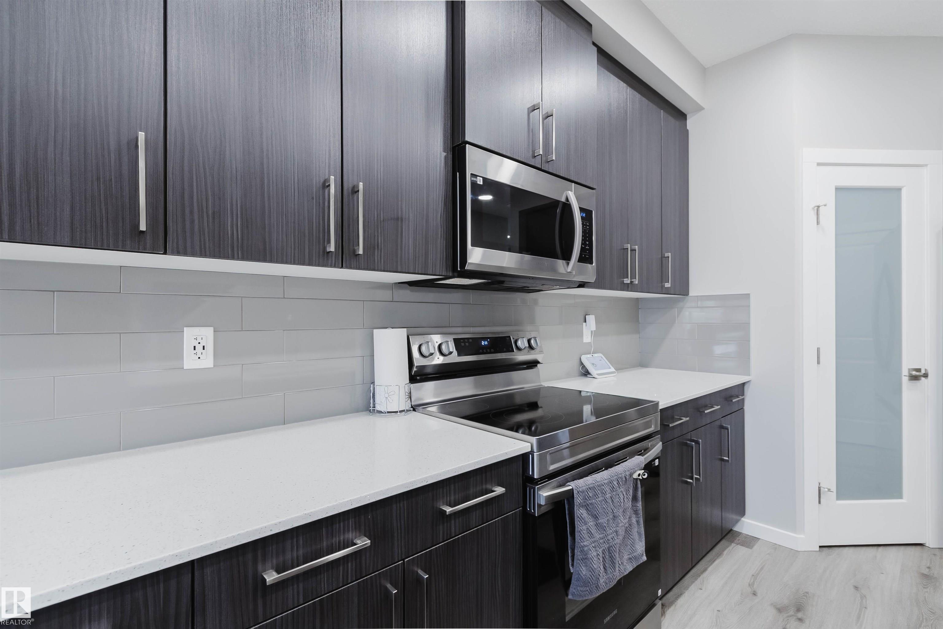 https://zimg.paragon.ice.com/ParagonImages/Property/PM/RAE/225397907/9/0/0/3307c9a12edb0a626b893bee93ddd7b0/1/603da4874f5e03a51a93836285e4d61f/225397907-110fdf00-94b9-48f9-bbb9-c0fc021e4a7a.JPG