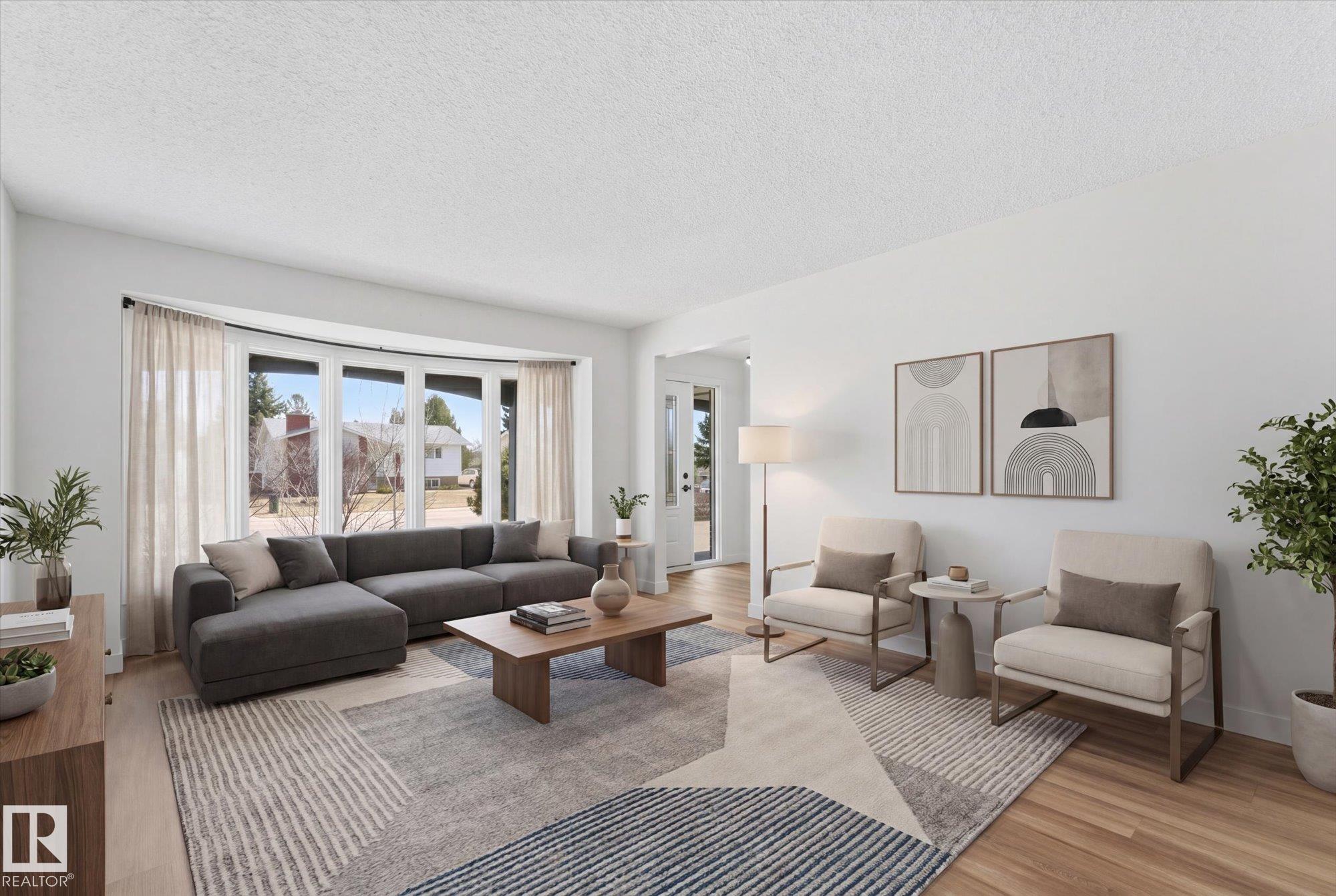 Photo 13 at 4224 110 Street NW, Rideau Park, Edmonton